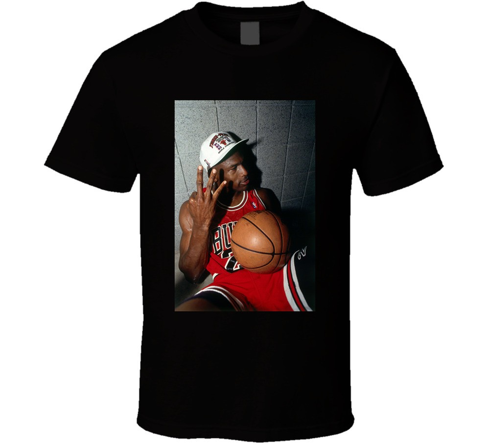 3 Peat Michael Jordan Bulls Basketball Championship Fan Black T Shirt