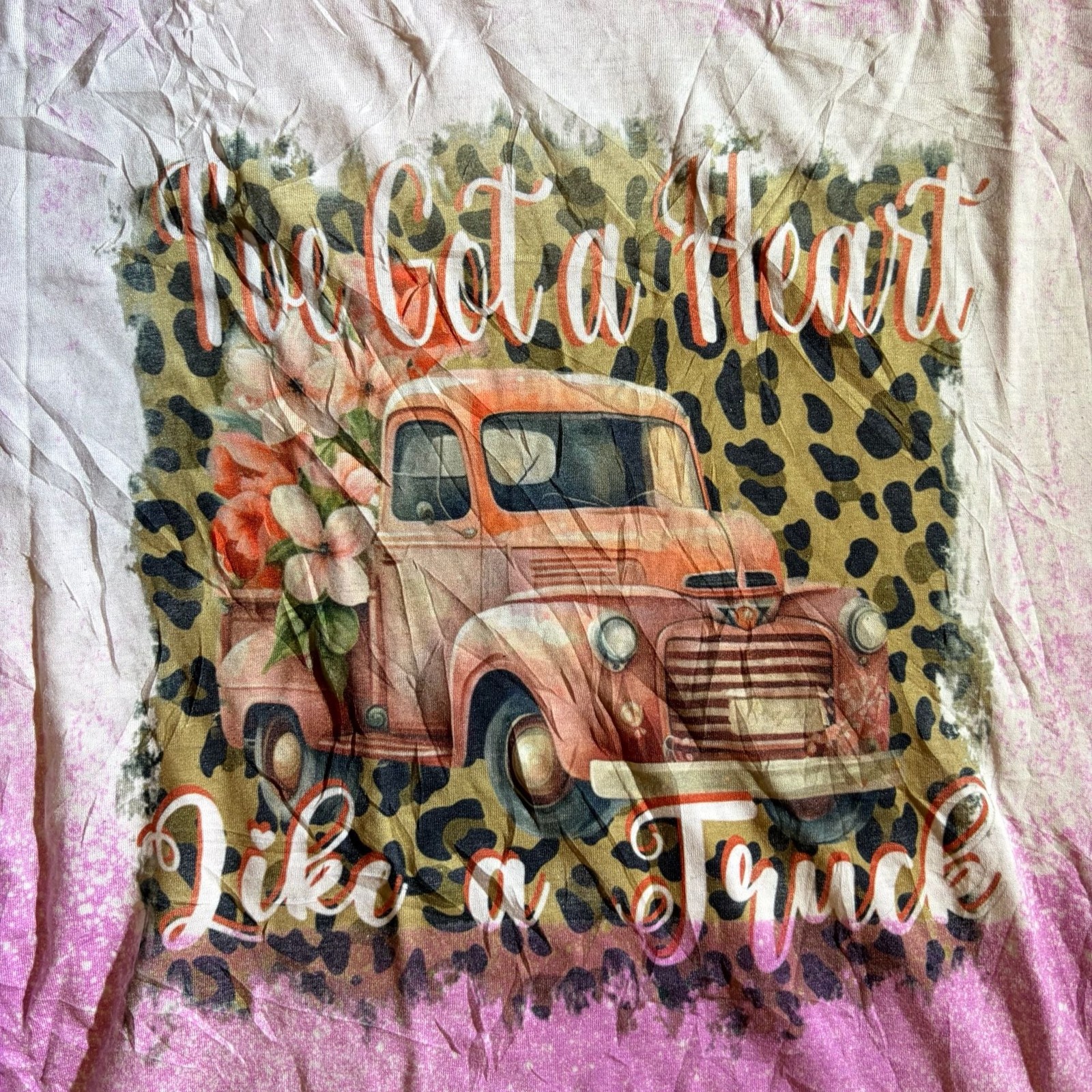 Gildan Softstyle Bleached Graphic T-Shirt ‘I’ve Got a Heart Like a Truck’