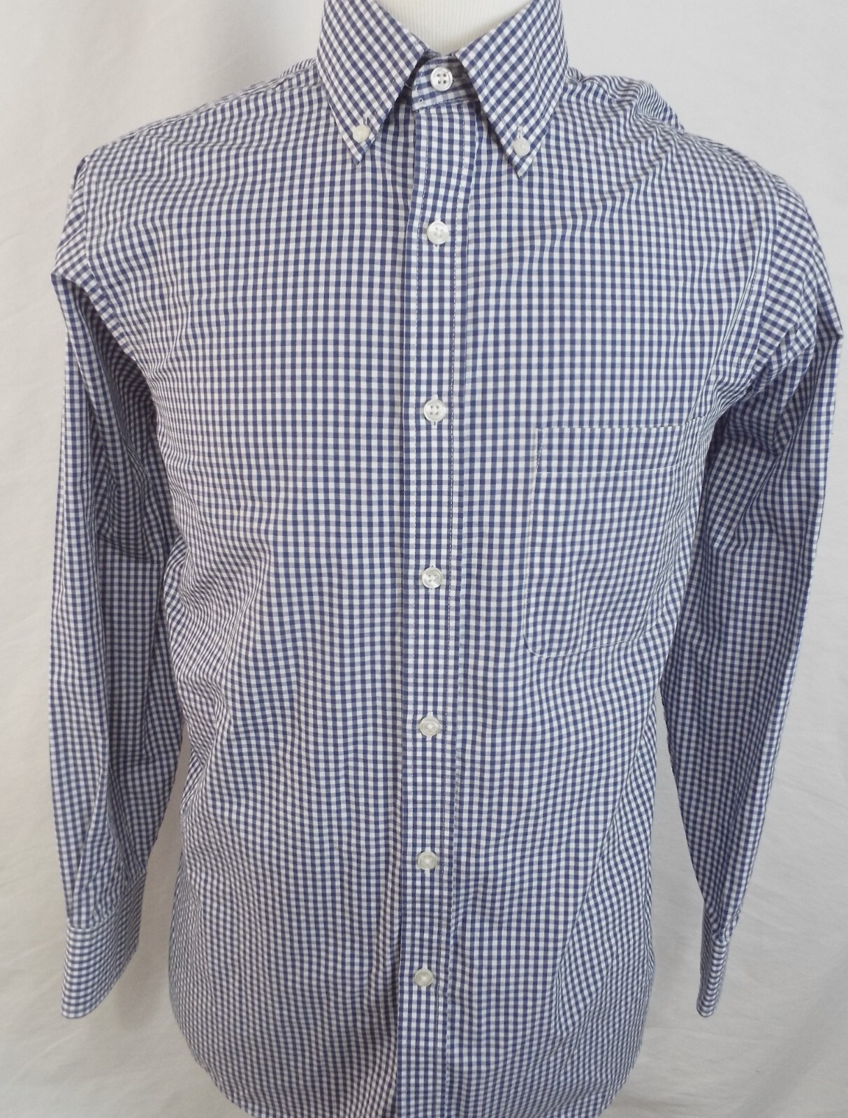 Izod Men’s Dress Shirt Size 15.5×32/33 Regular Fit Free Returns 1-Day shipping