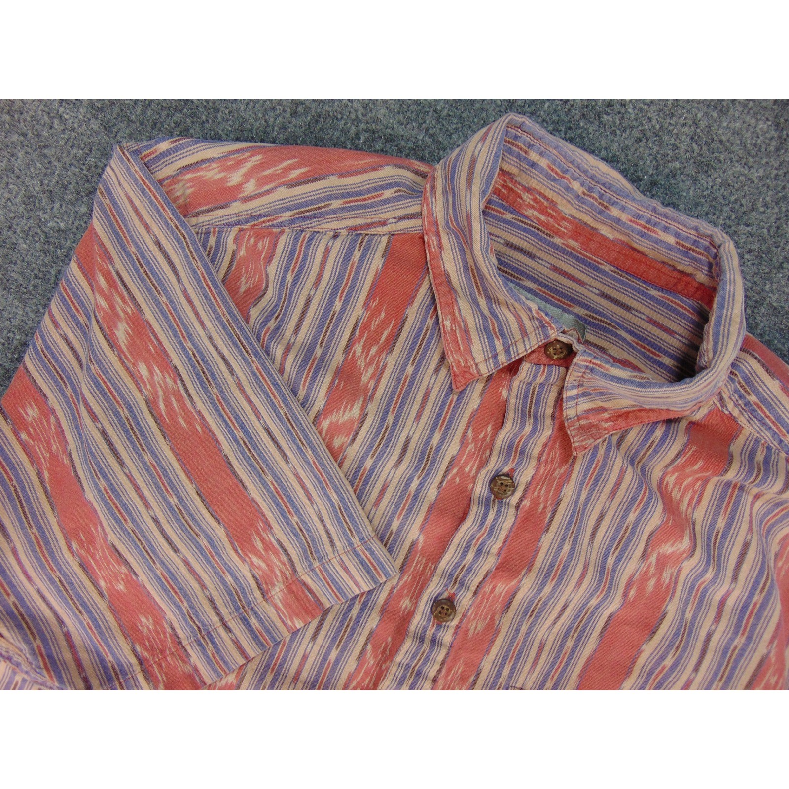 The Territory Ahead Shirt Mens Med Short Sleeve Button Red Blue Ikat Tribal Boho