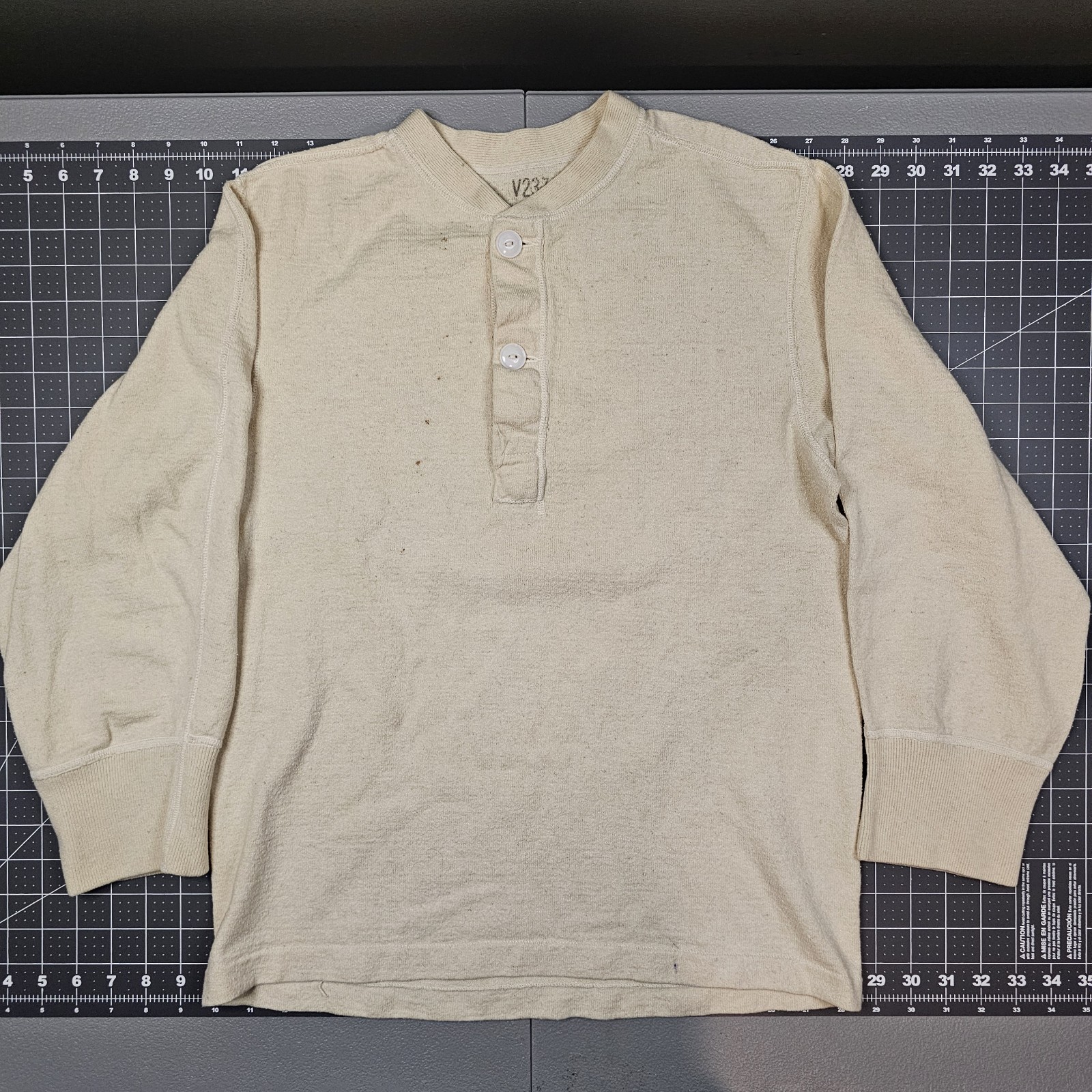 Vintage Army Thermal Henley Shirt Small Wallace Beery Cream Wool 60s 70s V2377