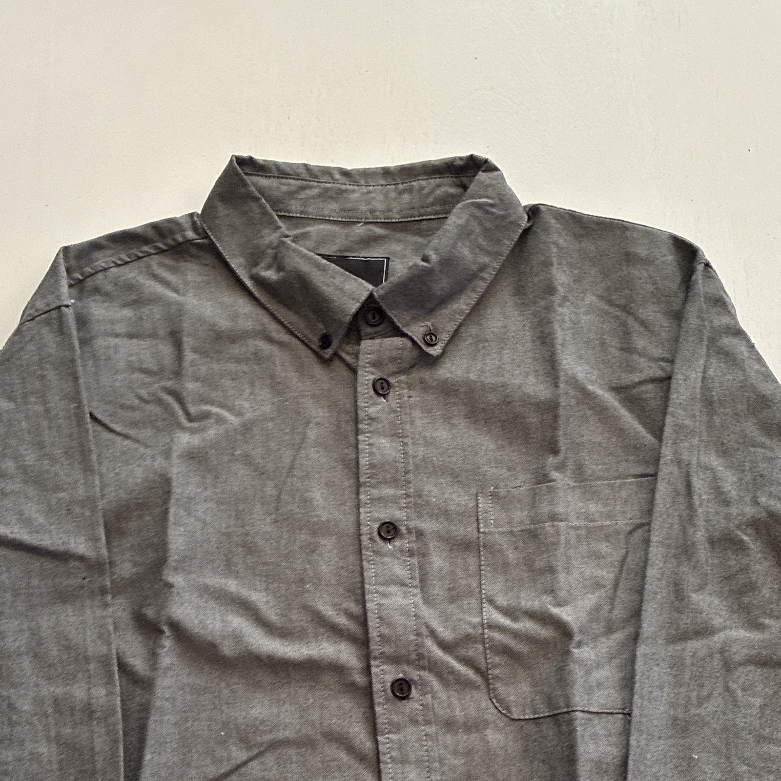WEIV Men’s L Gray Solid Woven Button-Down Long Sleeve Button-Up Shirt Pocket