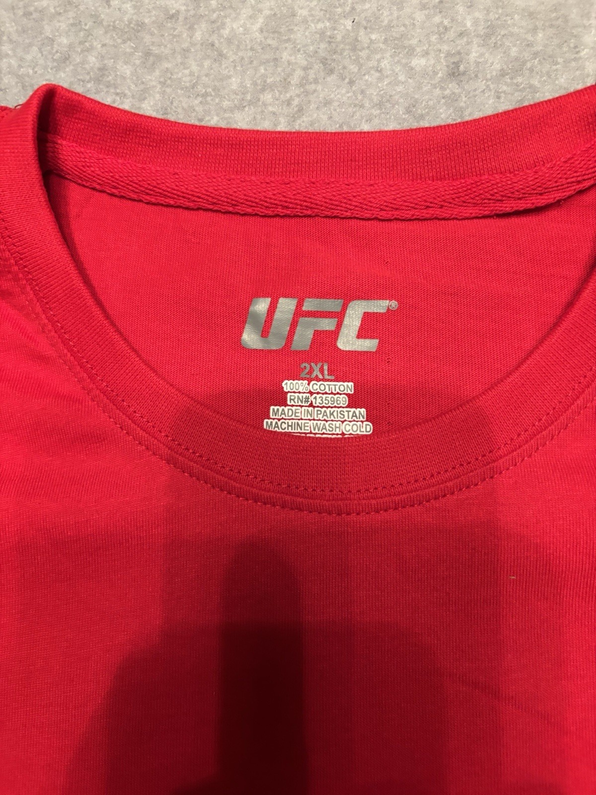UFC T-Shirt Men’s 2XL Red Customizable Blank Short Sleeve Crew Neck NWOT