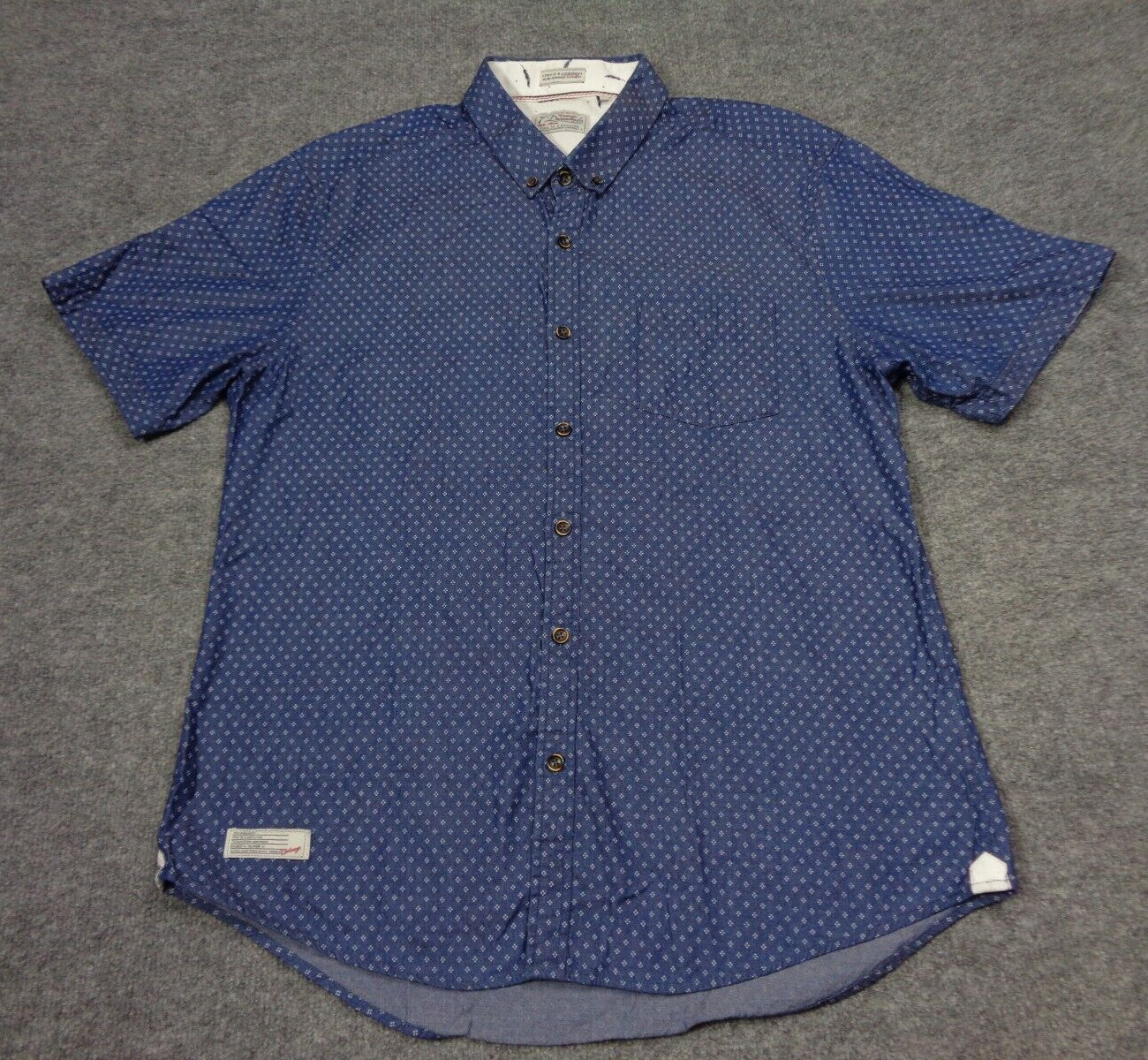 7 Diamonds Button Up Shirt Mens XL Blue Geometric Diamond All Over Print