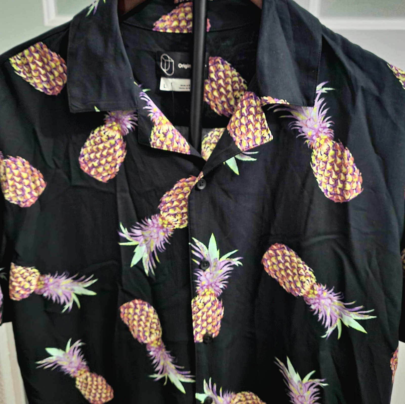 Hawaiian Button Up Shirt 100% Rayon NWT Mens L Pineapple Print Tropical Resort