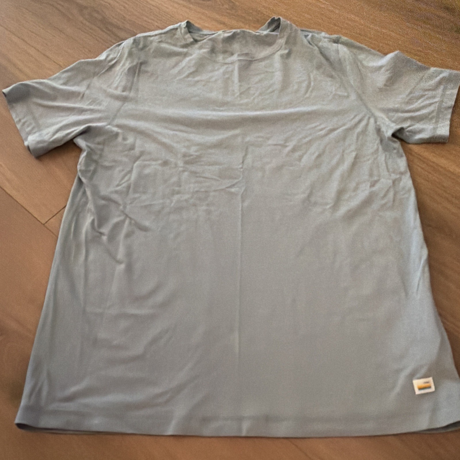 Vuori Tuvalu Shirt L Blue Pima Cotton Minimalist Workout Sportswear