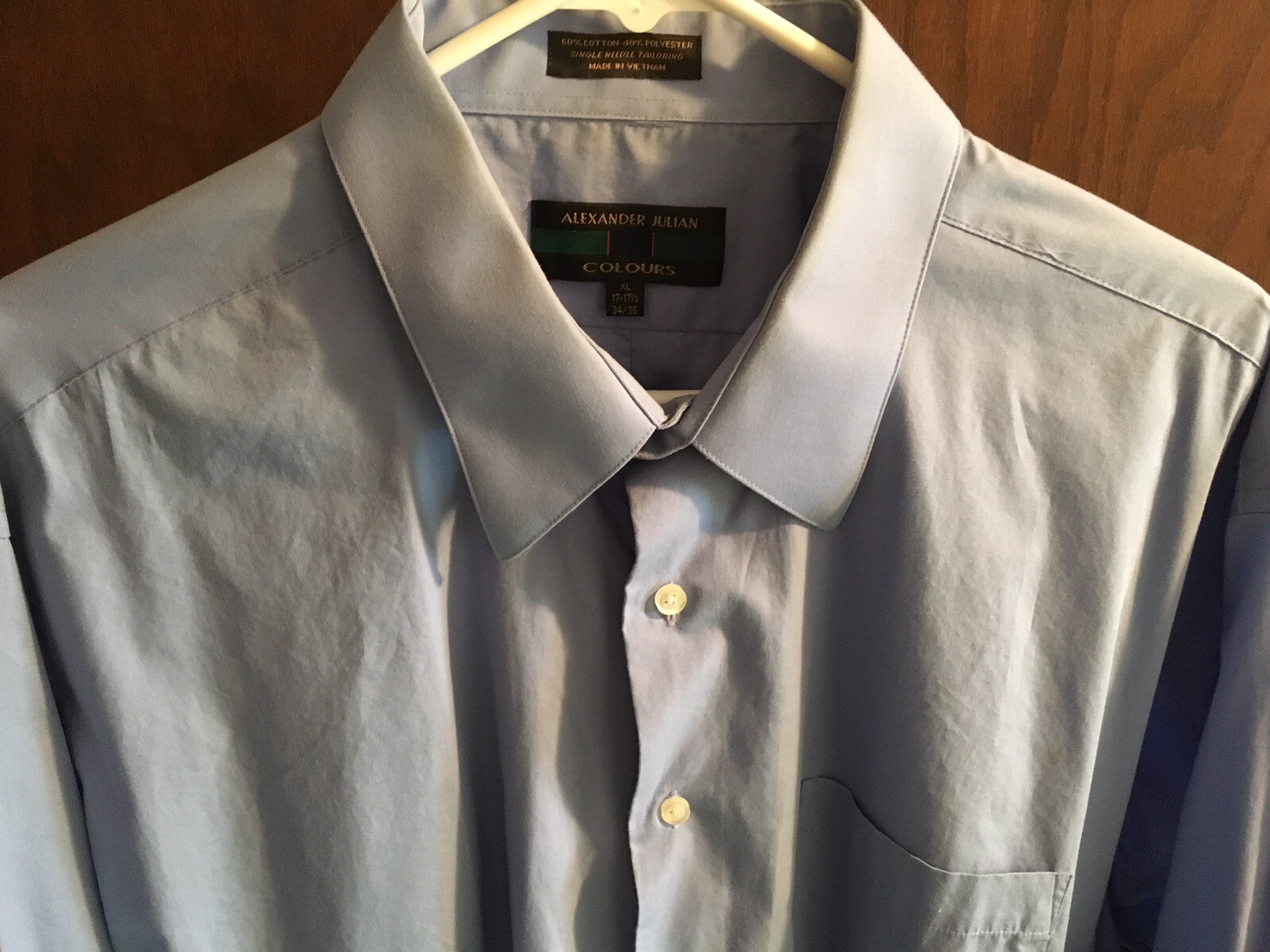 Men’s Alexander Julian long sleeve button front shirt sz XL pre own good cond.