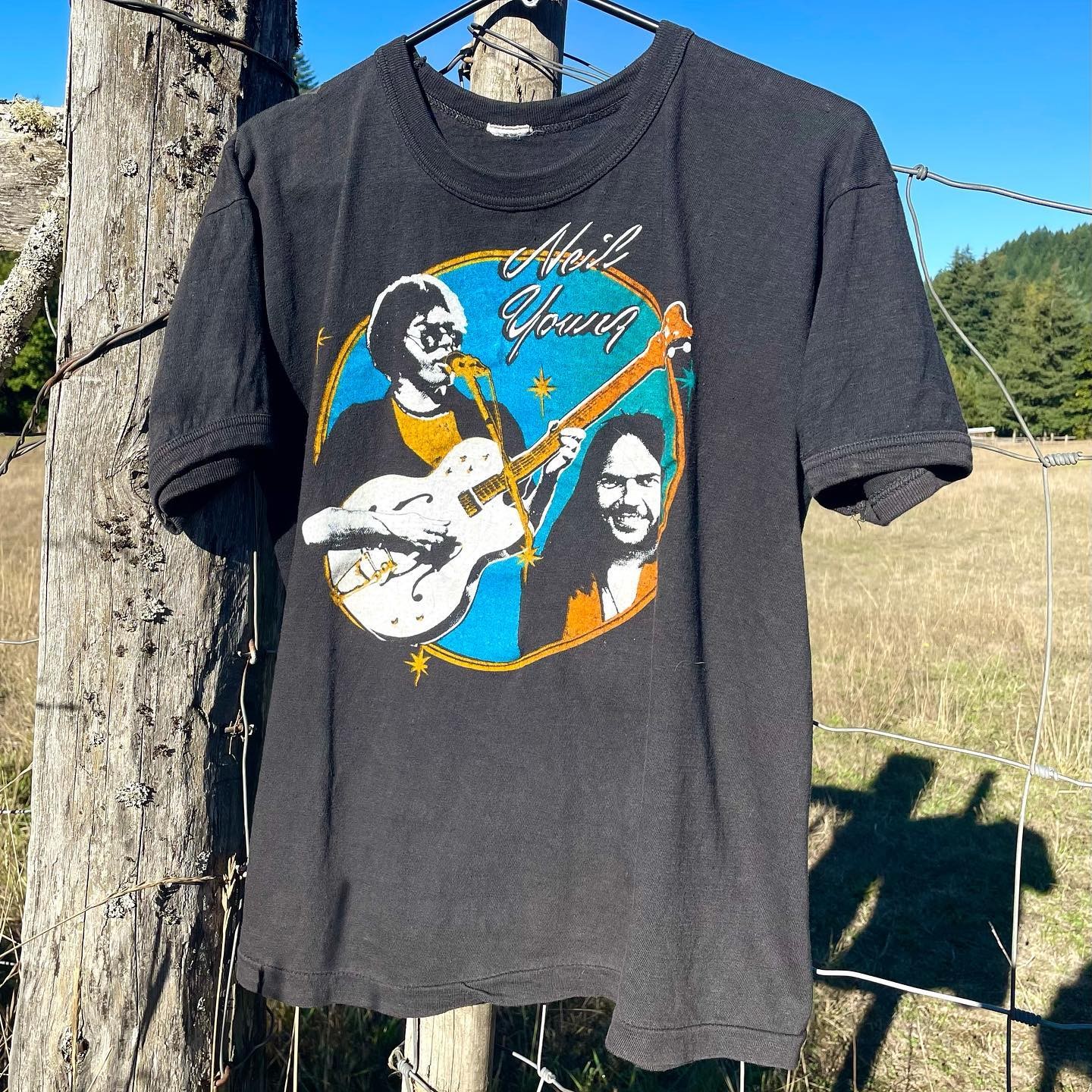 Remake Neil Young 90s Retro style Black T shirt Short Sleeve tee NH27752