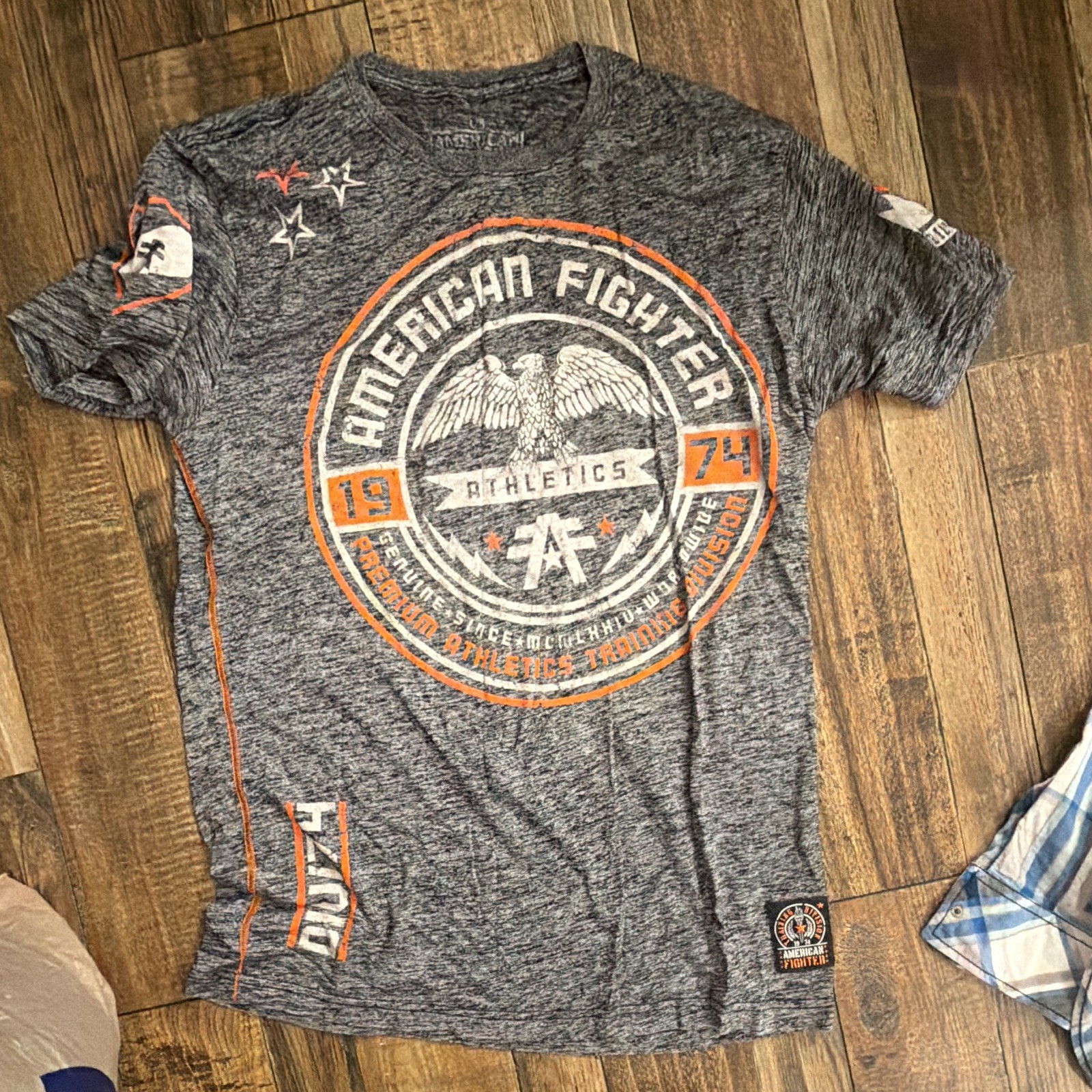 American Fighter Men’s Gray Orange White Graphic Print Crew Neck T-Shirt L
