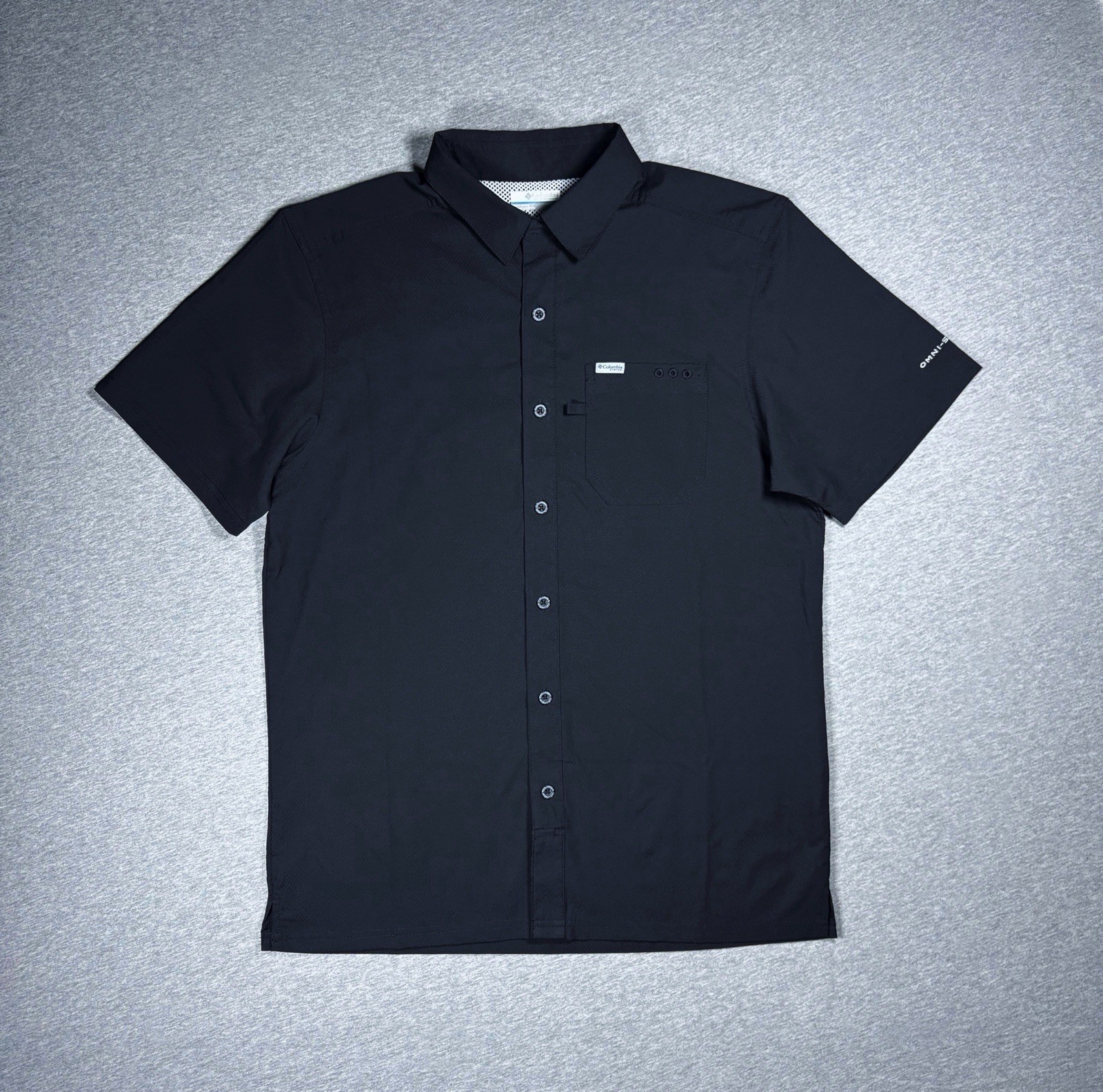 Columbia PFG Slack Tide Camp Shirt Mens S Black Short Sleeve Button Up Vented