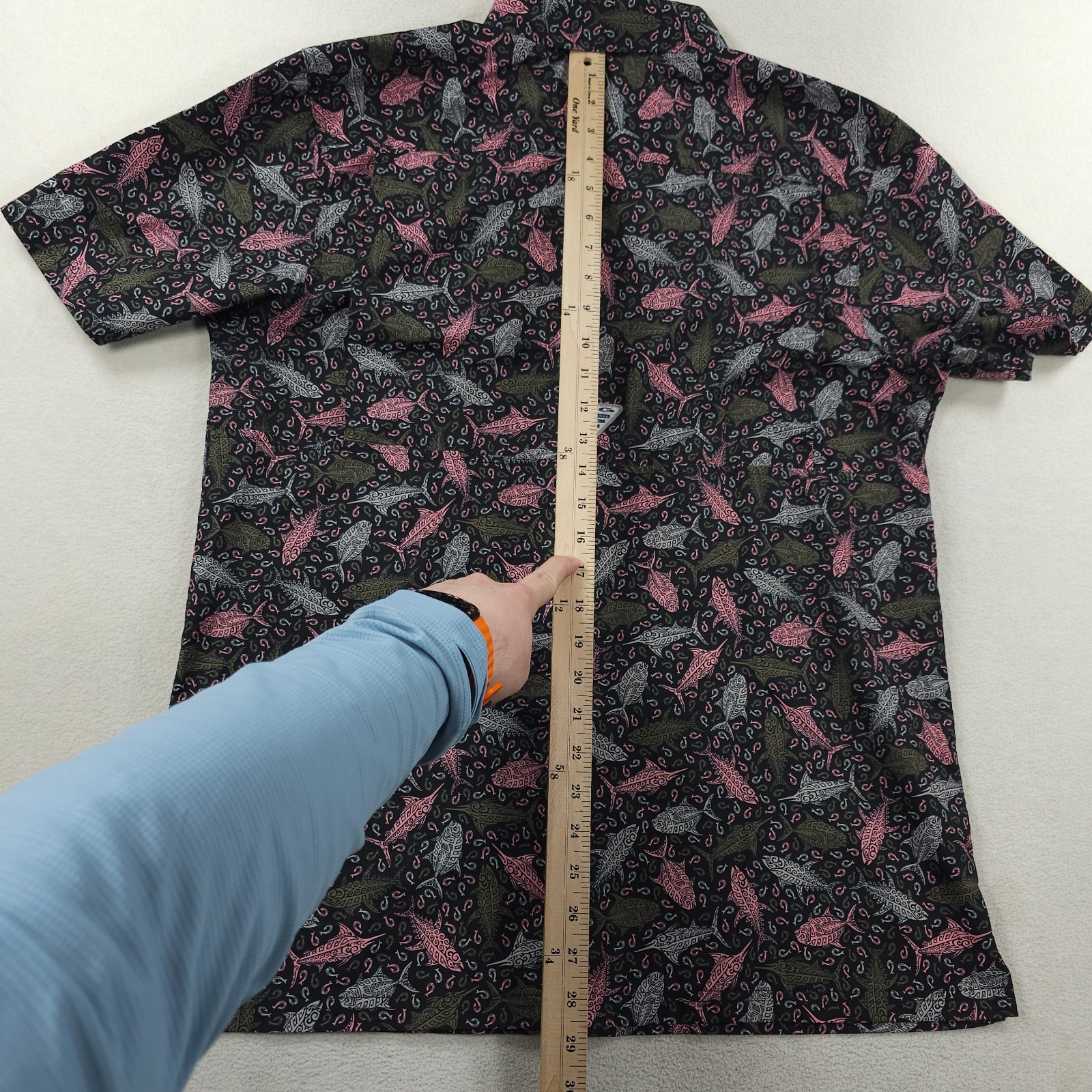 Columbia PFG Slack Tide Camp Shirt Mens Medium Black Samoa Vented Omni Shade