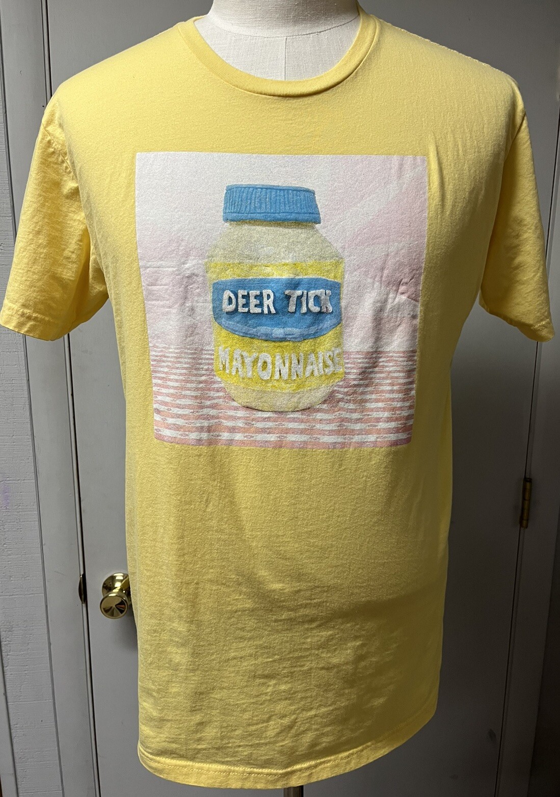 New DEER TICK Mayonnaise LP Album Cover T-Shirt Tee Yellow Mens Size Mens Large
