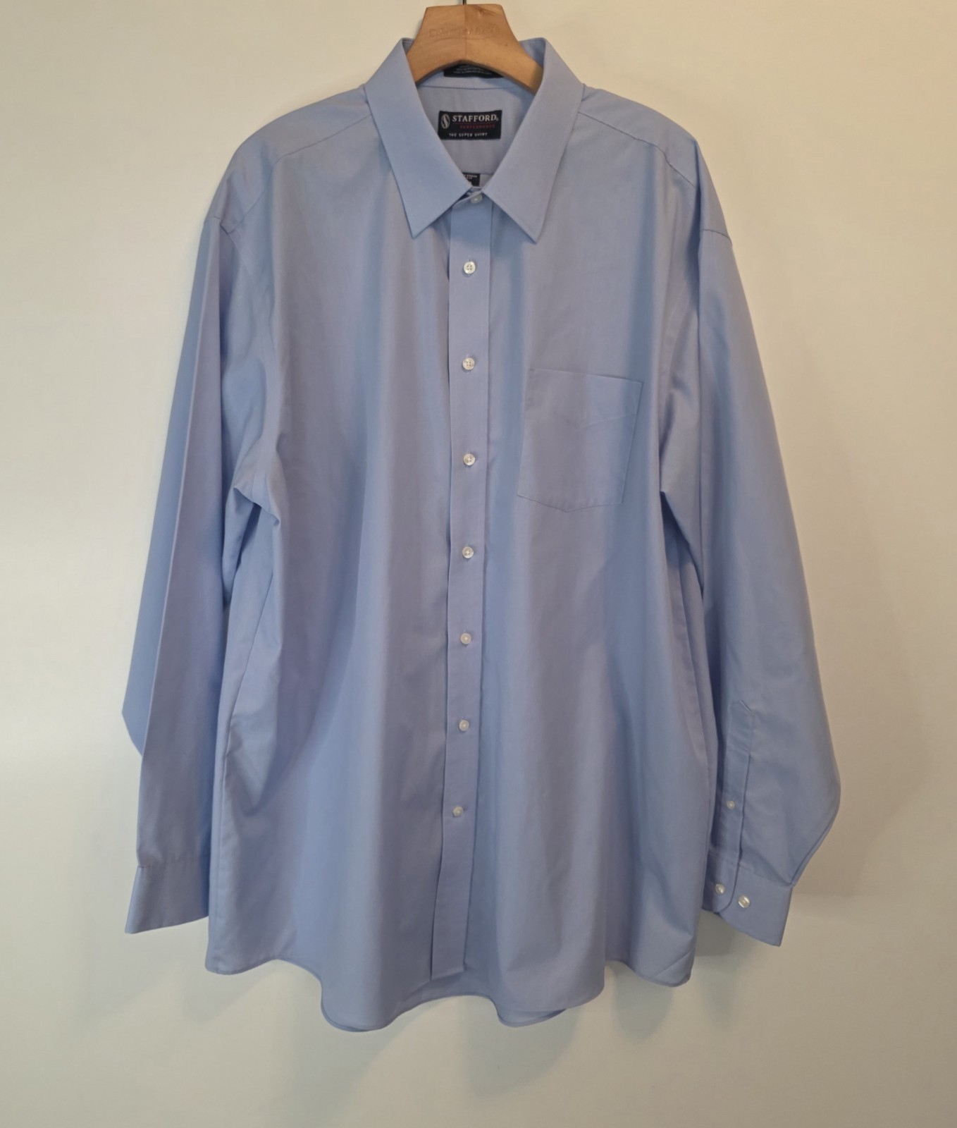 Stafford Performance Super Shirt Broadcloth Classic Fit Lt. Blue Mens 18-36/37