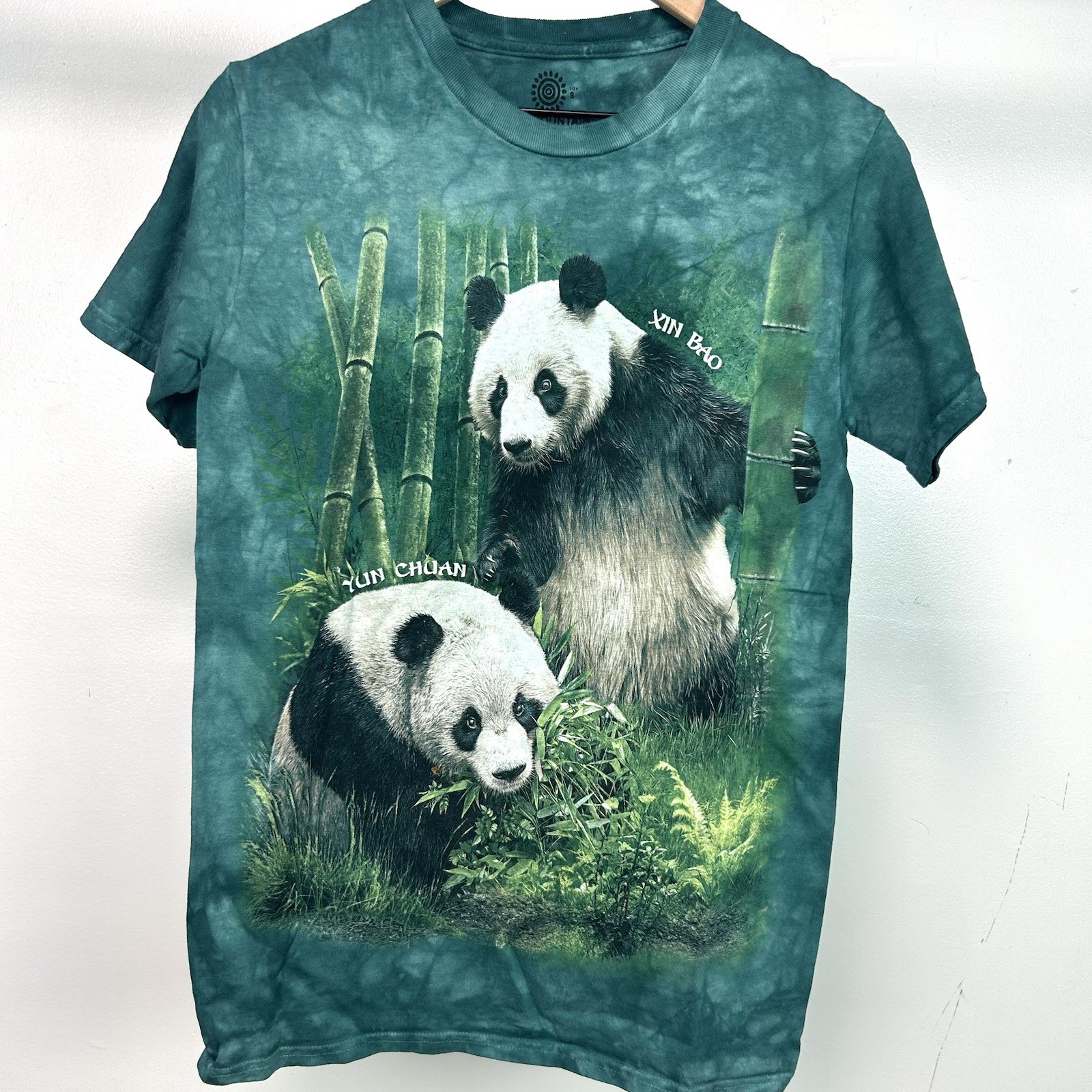 The Mountain T-shirt Panda Bears XIN BAO YUN CHUAN New Size Small