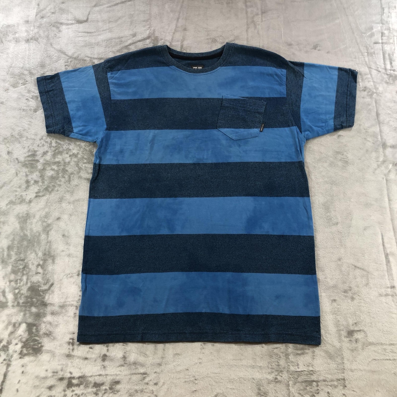 Billabong Shirt Mens Medium Blue Striped Pocket Tee Crewneck Cotton M909NTWI