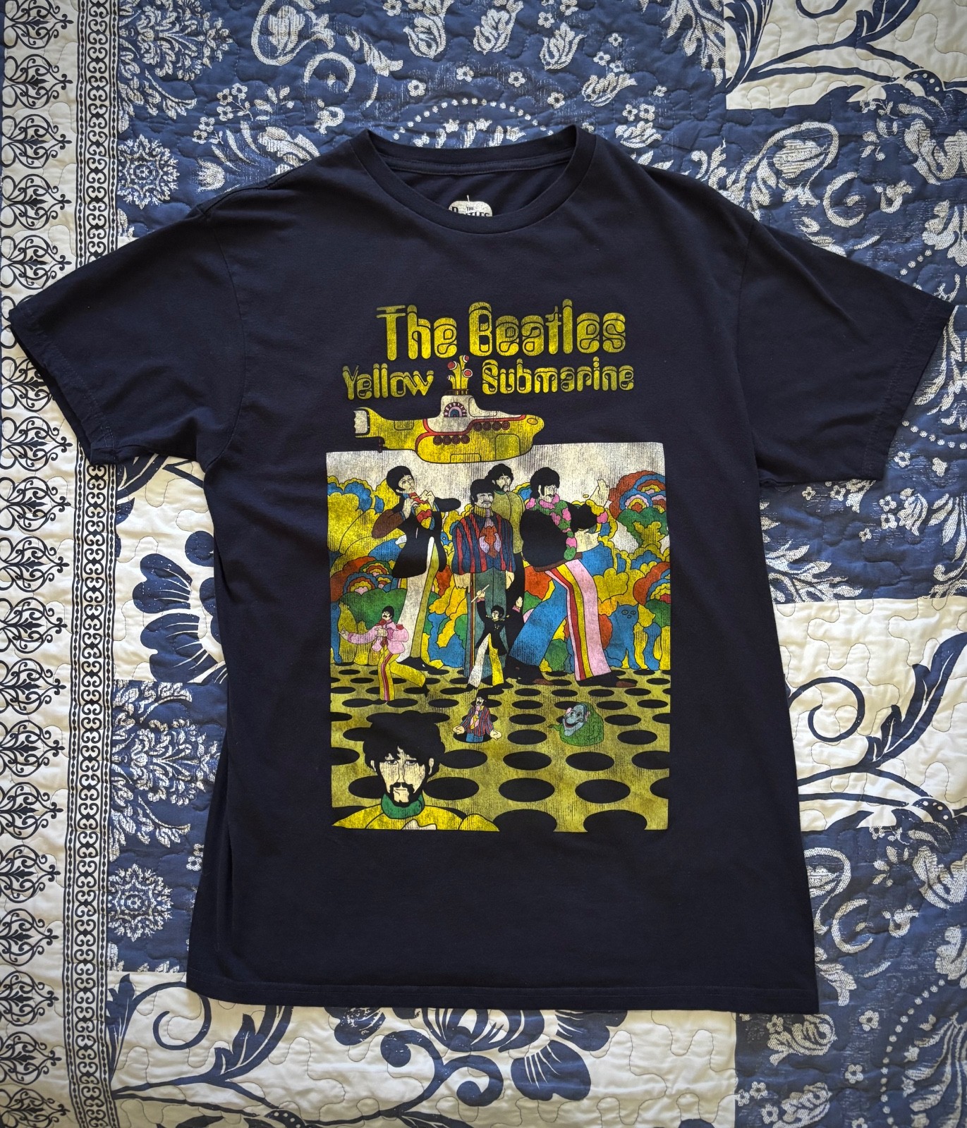 The Beatles Yellow Submarine Album tee MED Size T-shirt Navy Dark Blue Cotton
