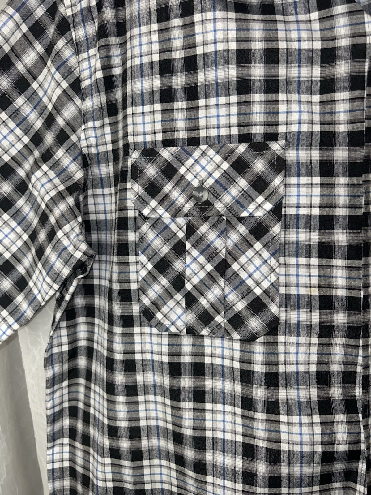 Men’s large/XL Button Down Shirt No Brand