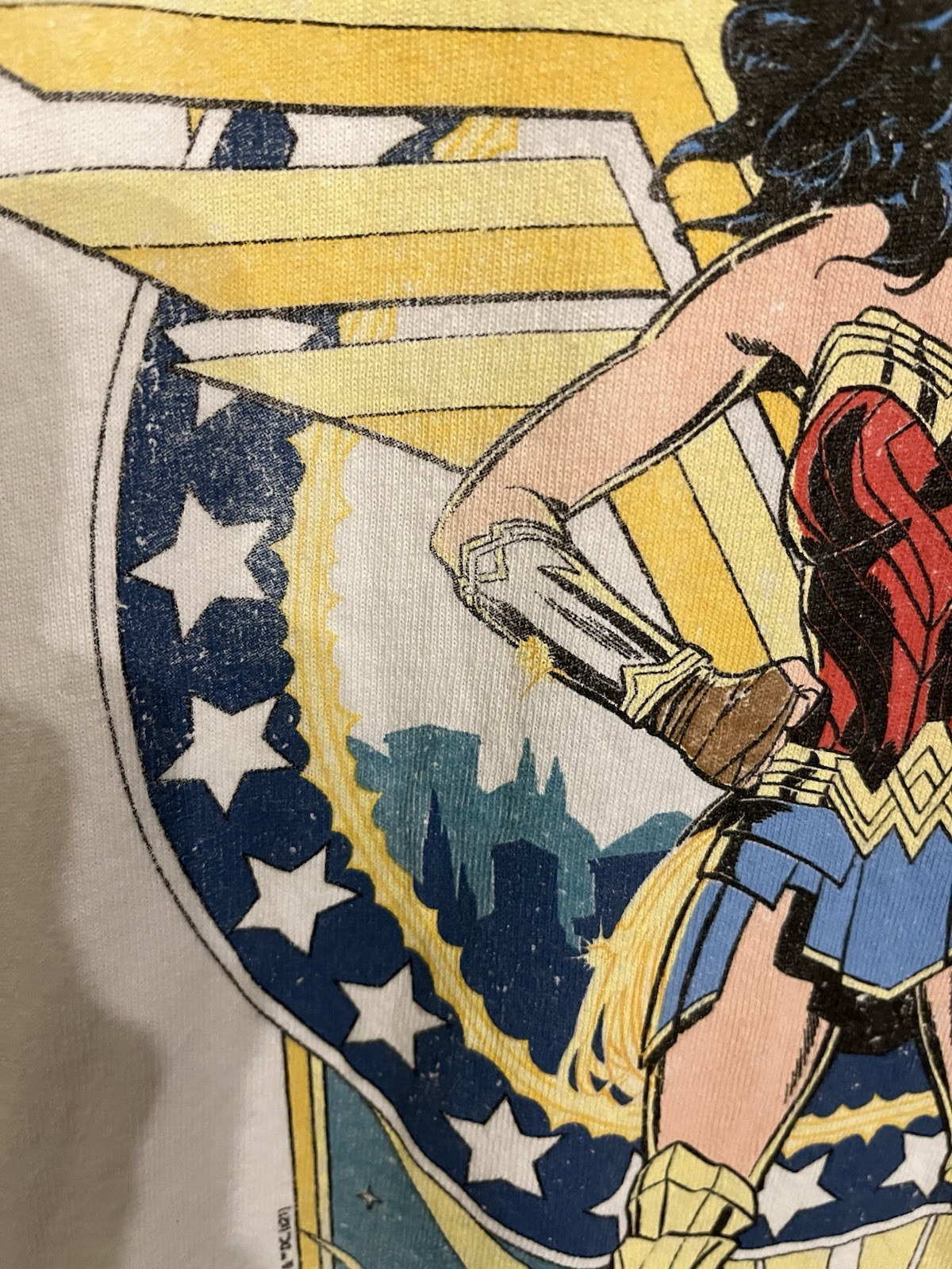 Delta Pro Weight Vintage, Men’s Large WW84 Wonder Woman White T-Shirt. Unisex