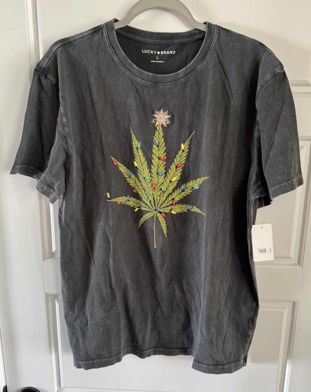 Lucky Brand Men’s Large Black Shirt Leaf With Christmas Lights $49.50