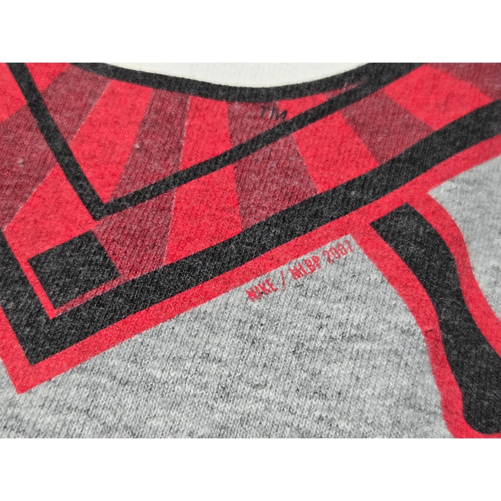 Nike Cincinnati Reds Baseball T Shirt Mens XL Gray Graphic Tee Y2K Center Swoosh