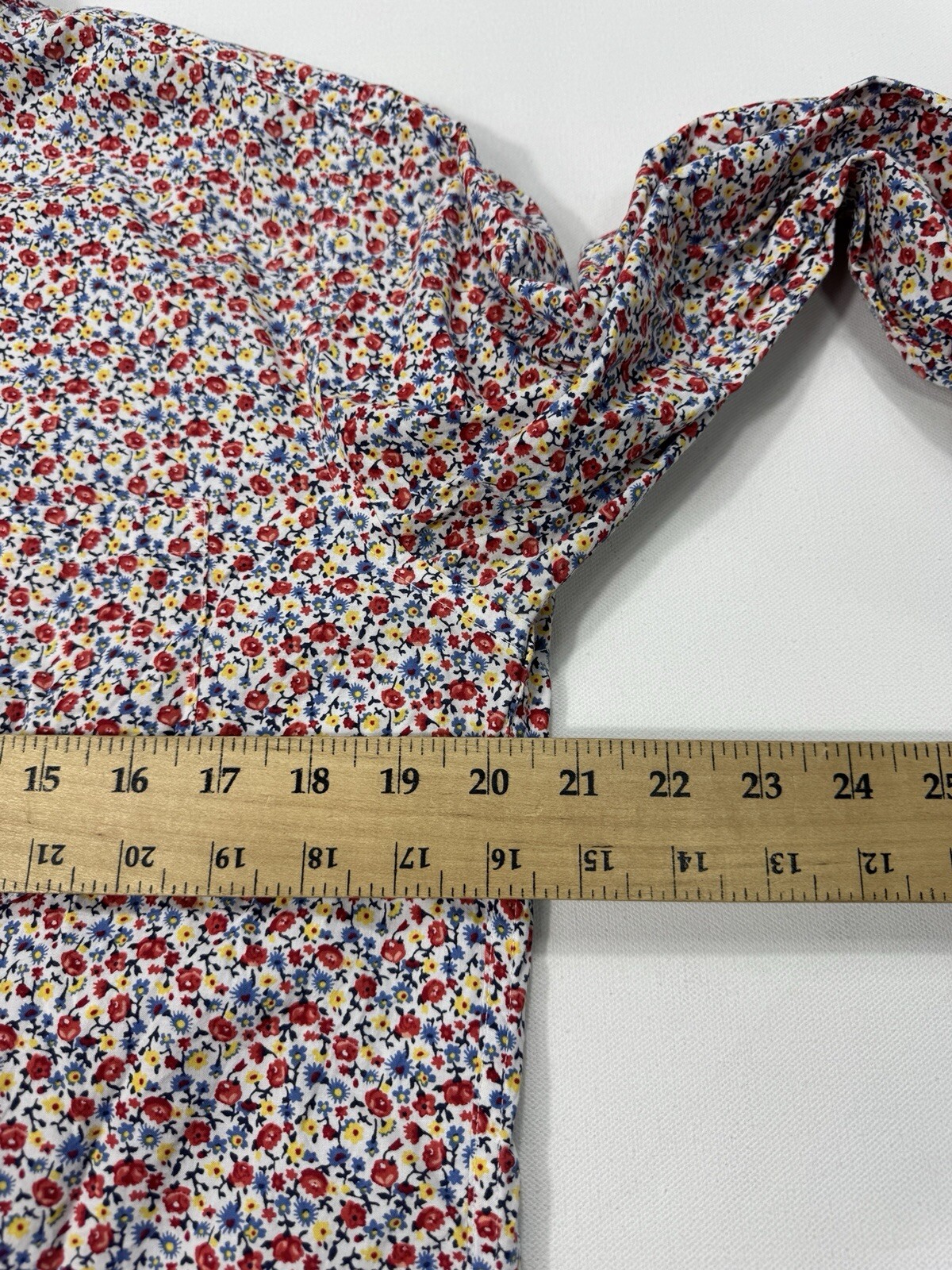 J Crew Men’s Medium Slim Fit Button Shirt Floral Print Casual Modern Preppy