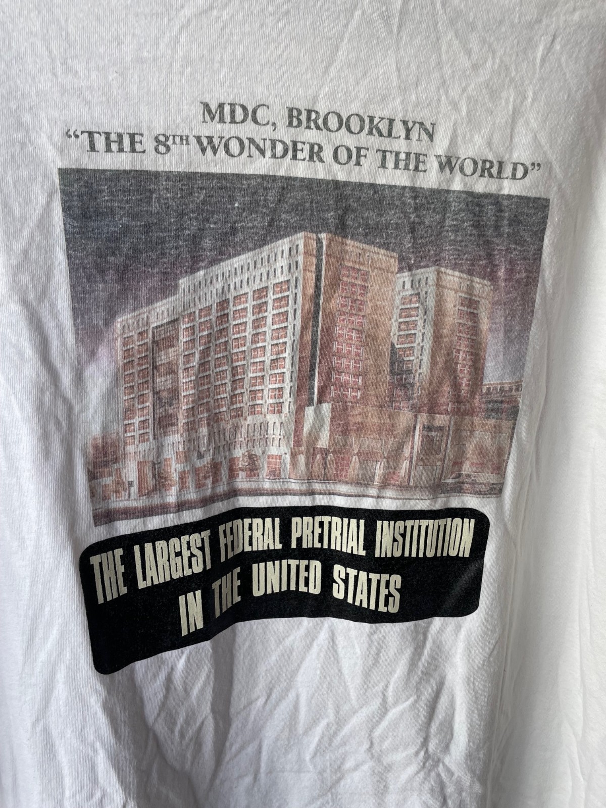 Vintage 2000 MDC Brooklyn DOJ Federal Prisons 8th Wonder White T-Shirt Men’s 2XL