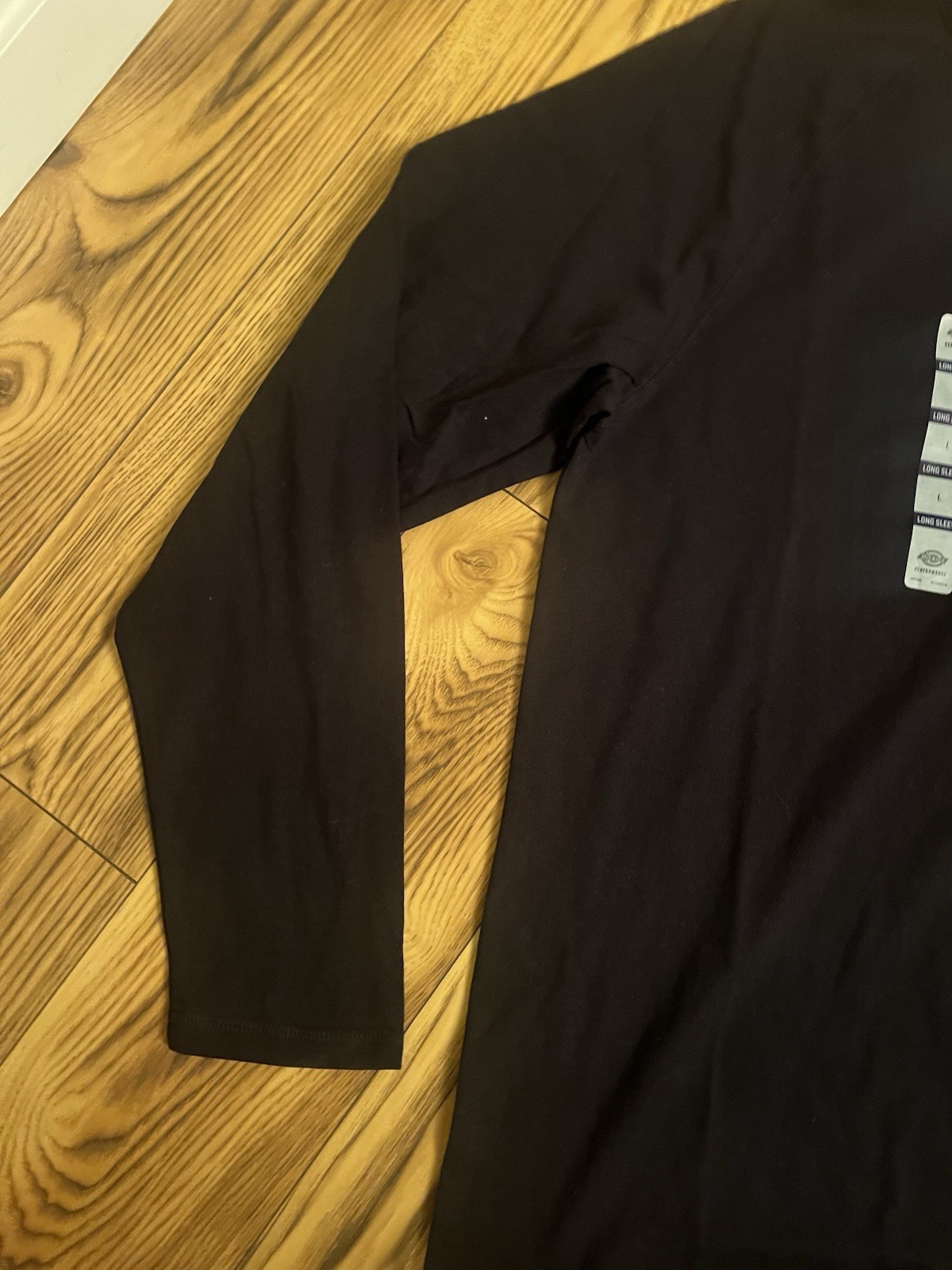 Dickies Mens Blk Temp IQ Performance Long Sleeve Pocket Tee Size L – New w Tags
