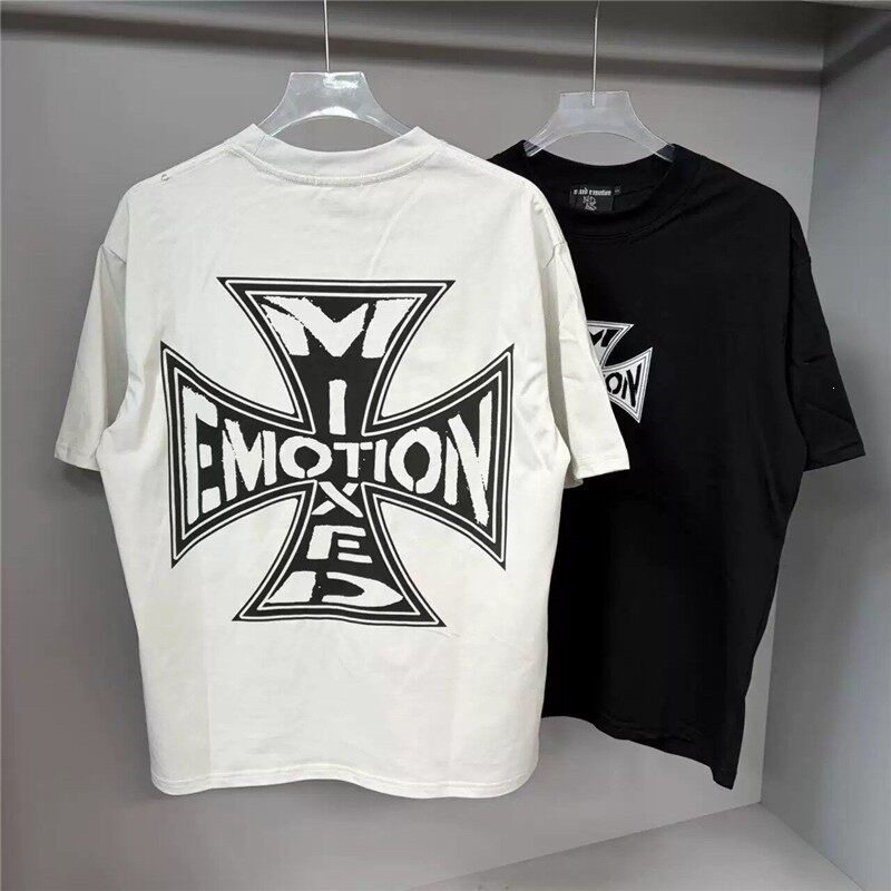 Mixed Emotion – Loose-Fitting Retro Letter-Printed Holey Top for Men and Women