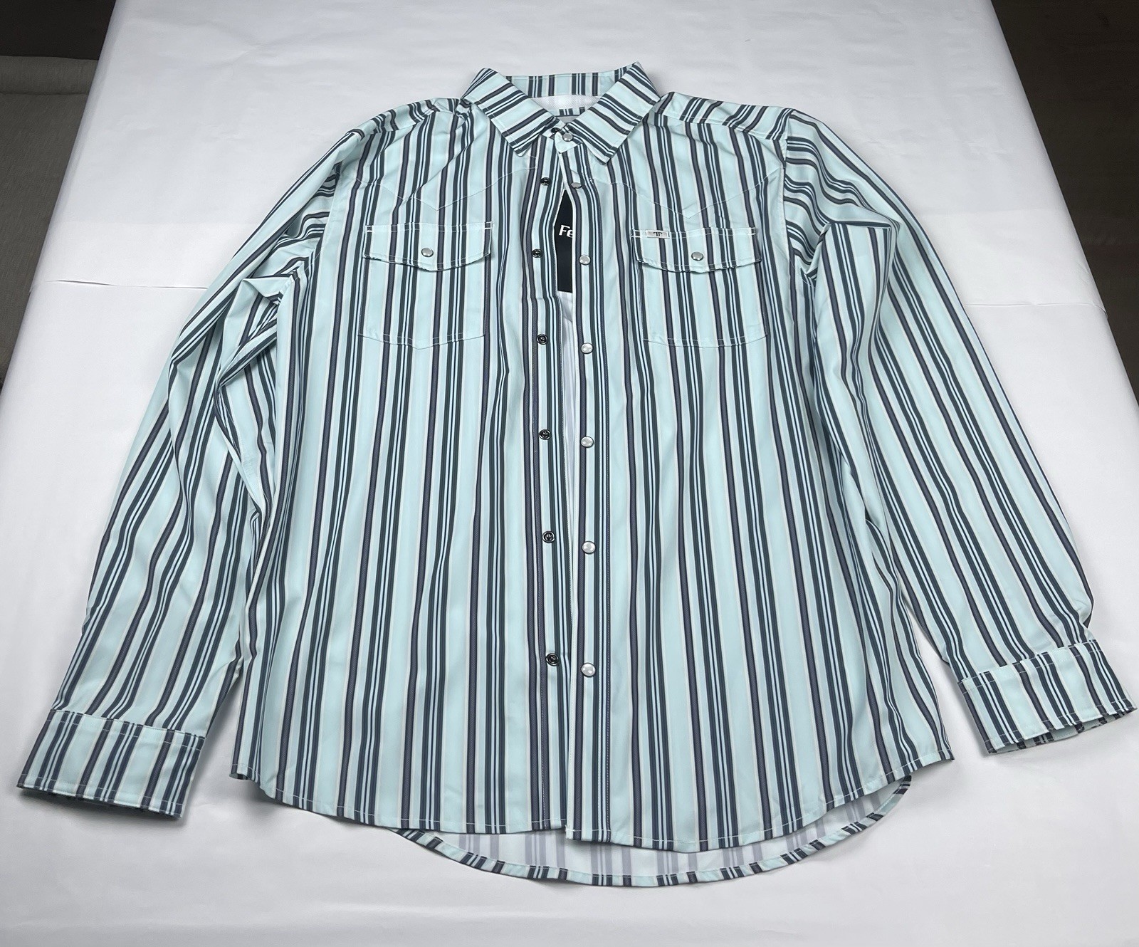 Ferrell Men’s L Woven Polyester/Spandex Button-Up Shirt Blue Striped Pockets