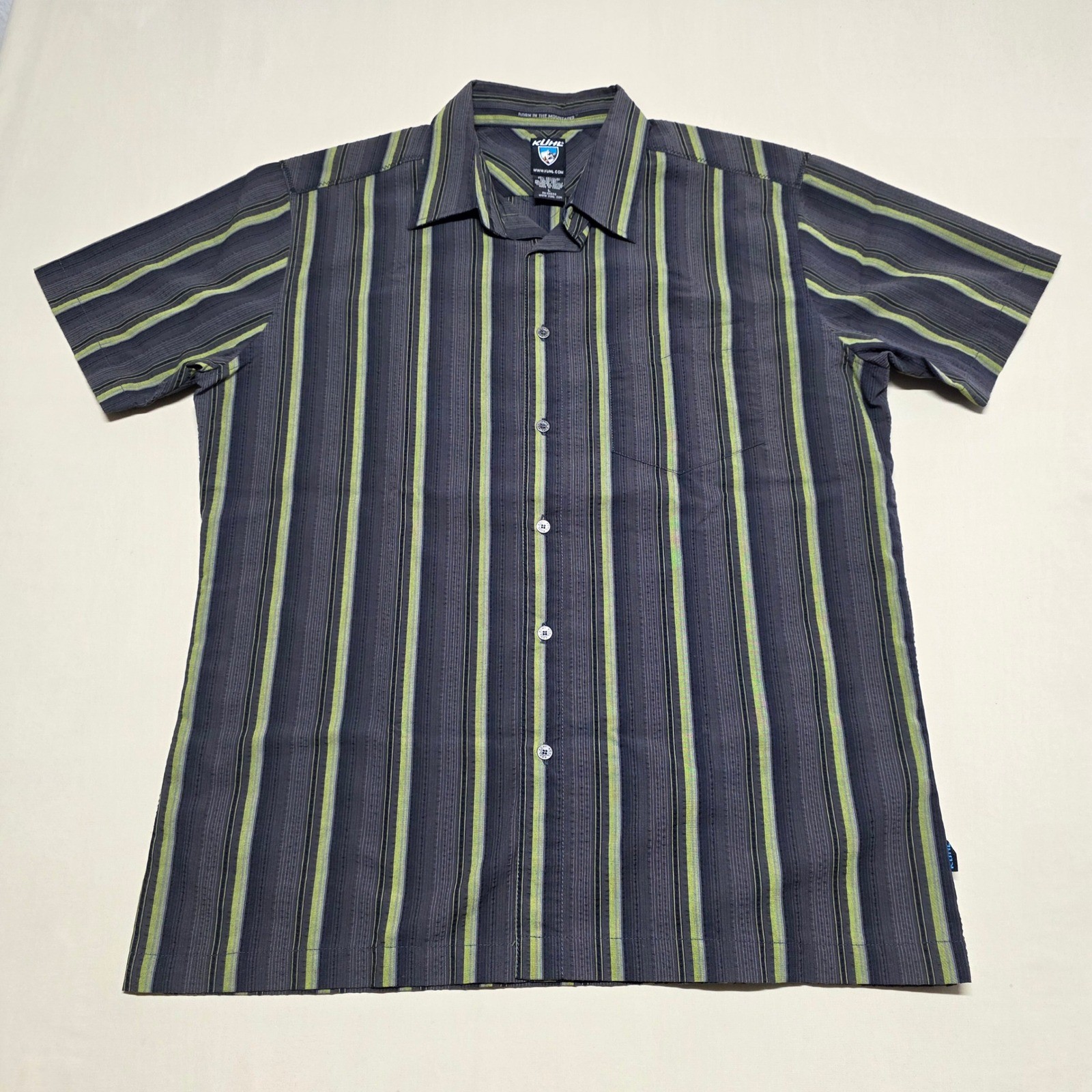 Kuhl Mens Large Charcoal/Green Striped Short Sleeve Button Down Shirt Slimming