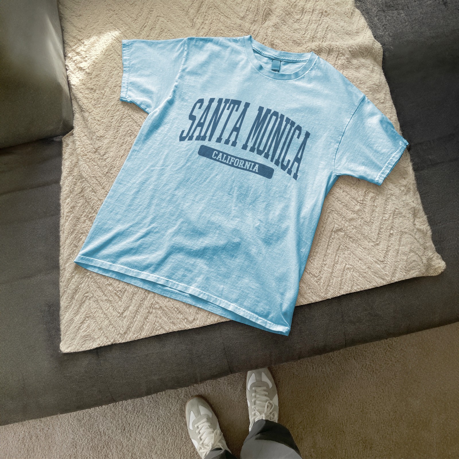 Santa Monica Beach California Souvenir Simple Vintage T-Shirt Light Blue
