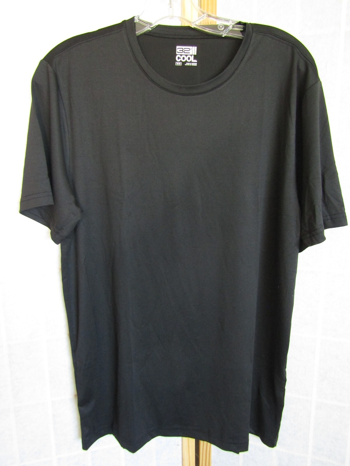 NWT 32 Degrees Cool Black Short Sleeve Polyester Blend T-Shirt Men’s Size M