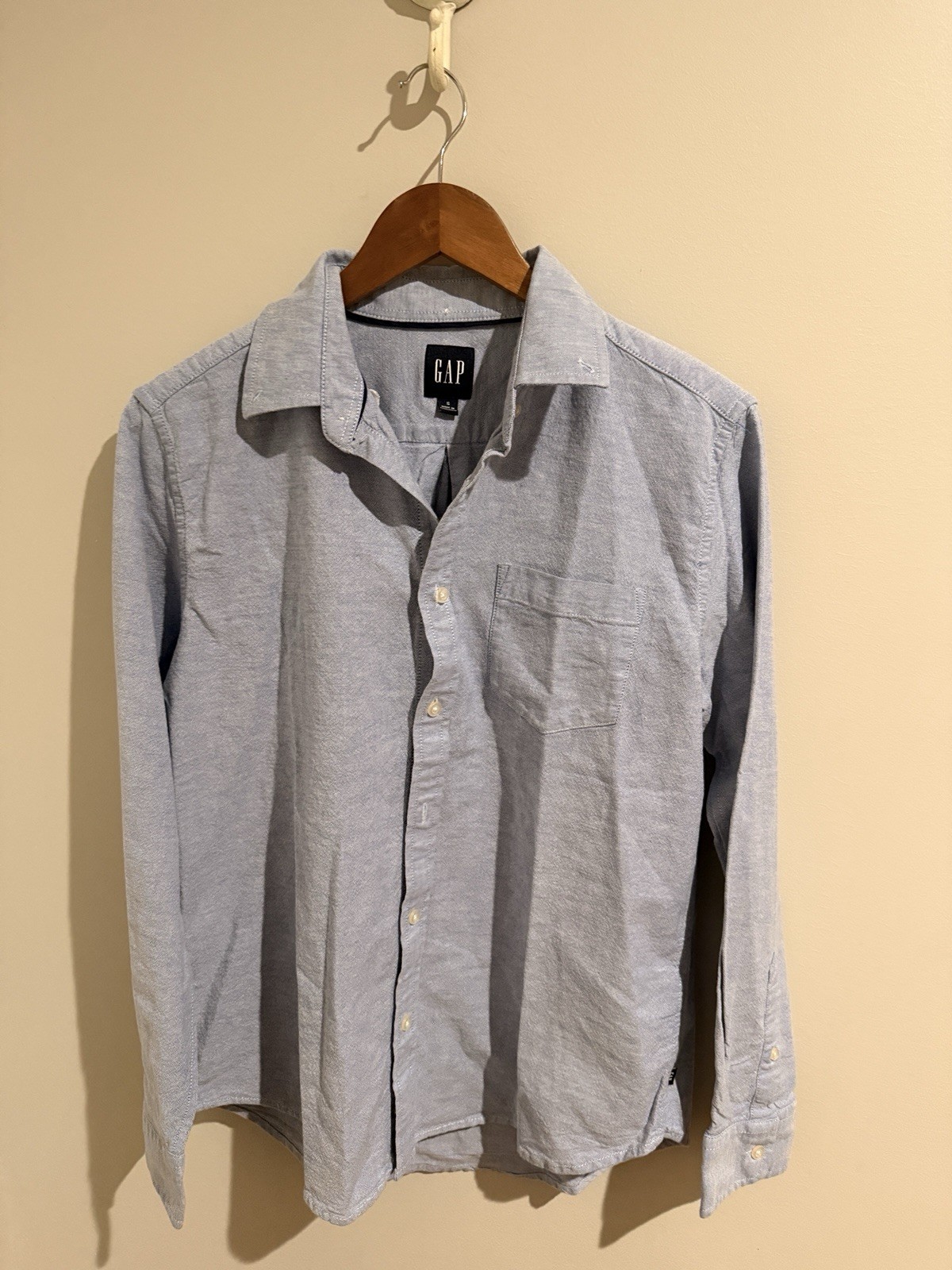 Gap Men’s Blue Solid Cotton Woven Button-Up Shirt Point Collar Pockets S