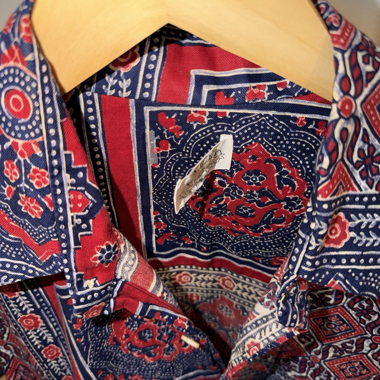 Men’s Long Sleeve Cotton Woven Button-Up Shirt Red/Blue/White Geometric 15 1/2
