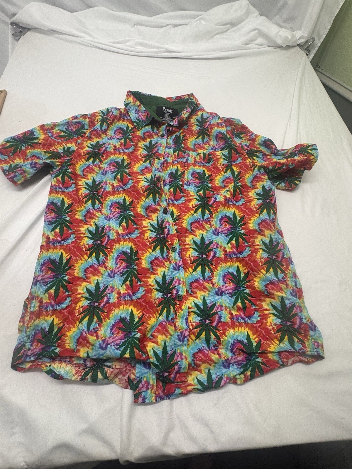 Spencers Multicolor Pot Leaf Print Button Up Shirt Mens Size Medium Tie Dye Retr