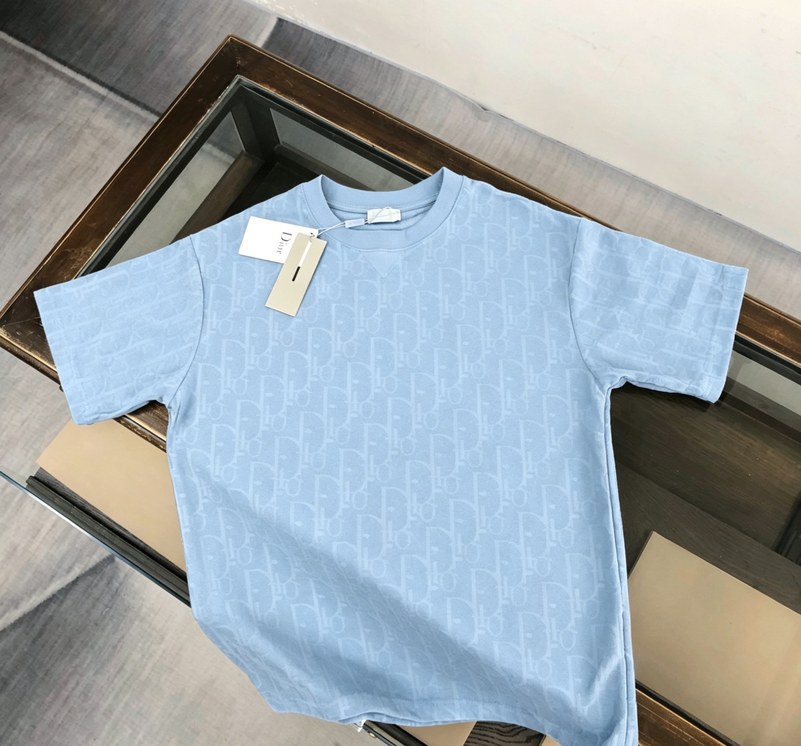 BUR*BERRY Men’s Light Blue Loose-Fit Short-Sleeve T-Shirt L