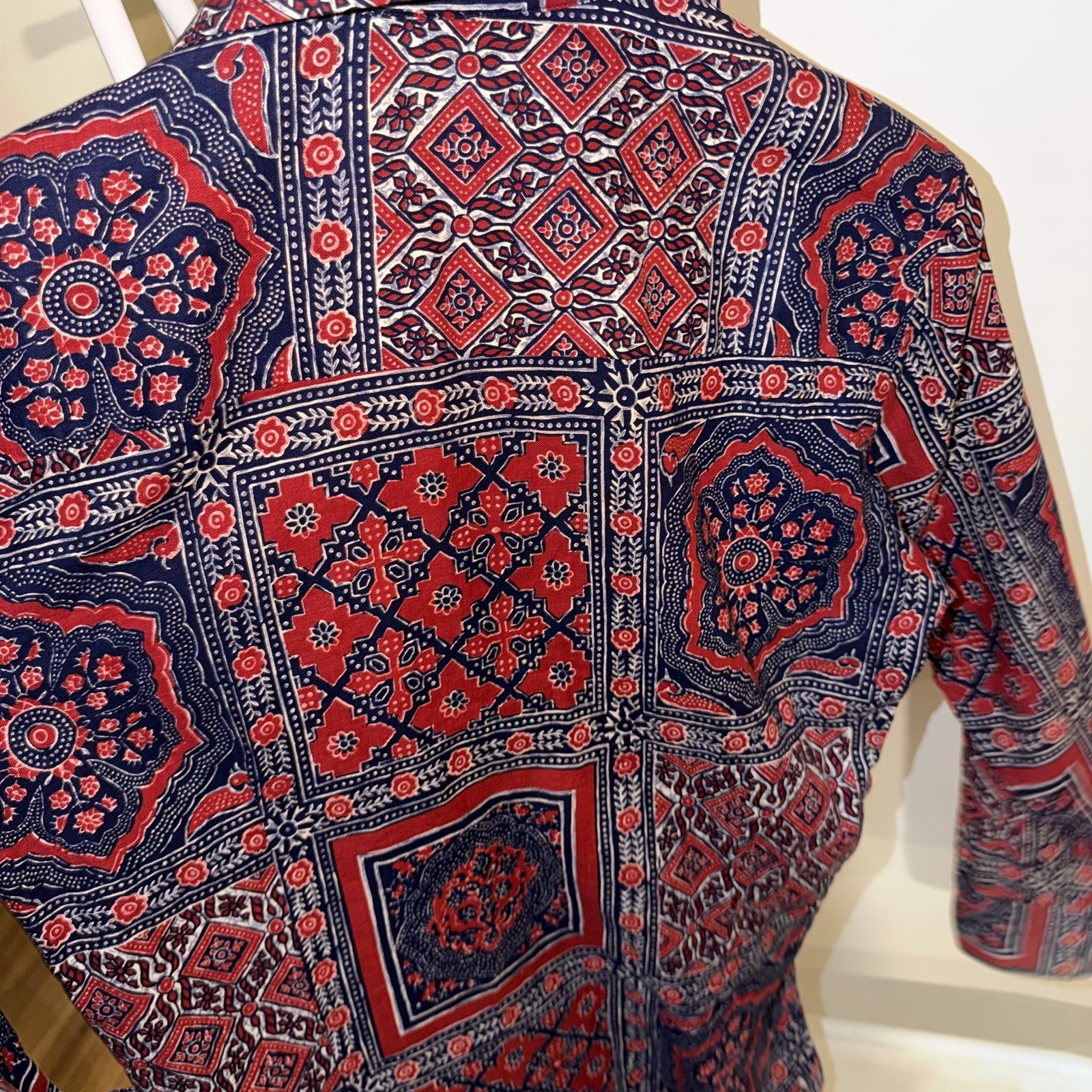 Men’s Long Sleeve Cotton Woven Button-Up Shirt Red/Blue/White Geometric 15 1/2