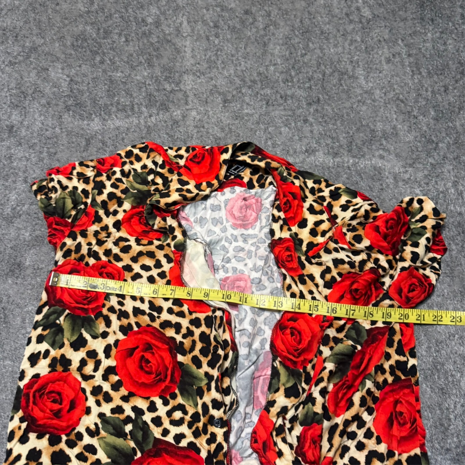 Forever 21 Mens Shirt Size XL Multicolor Floral Animal Print Rayon Button Up