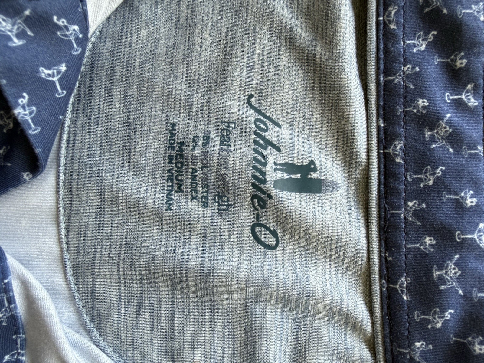 Johnnie-O Featherweight – Men’s Medium – Club logo