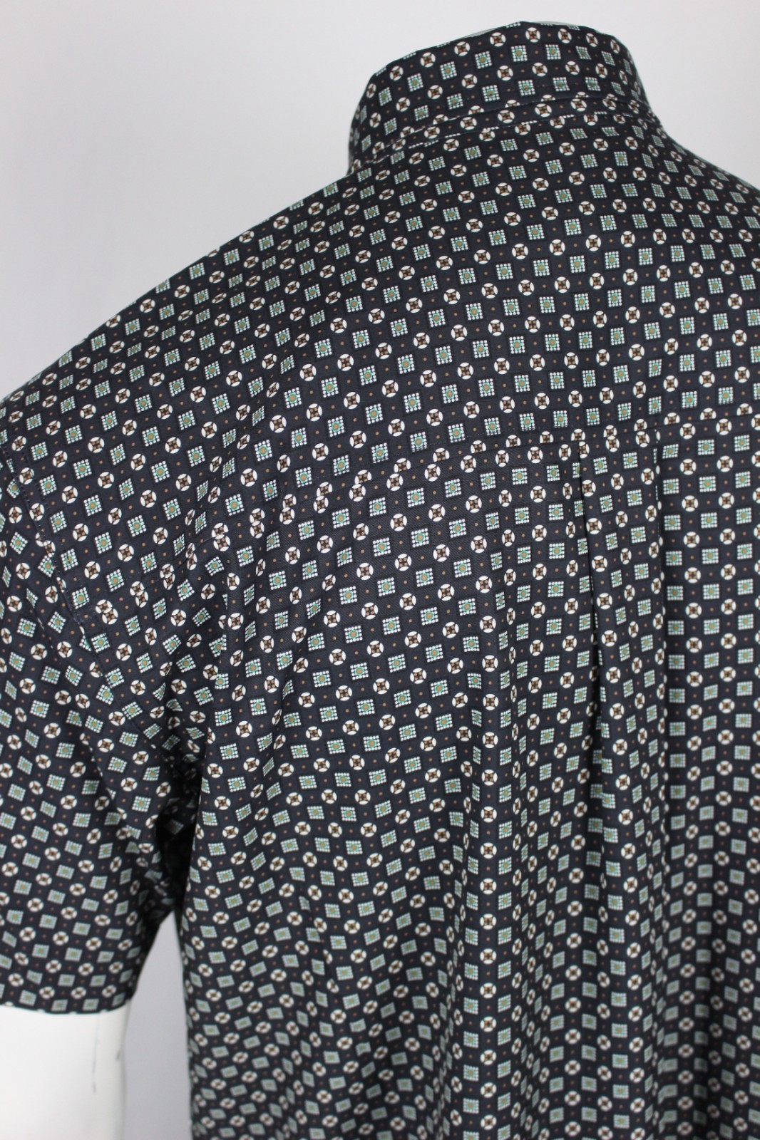 Cinch Men’s ArenaFlex Button Down Shirt Short Sleeve Navy Blue Geo
