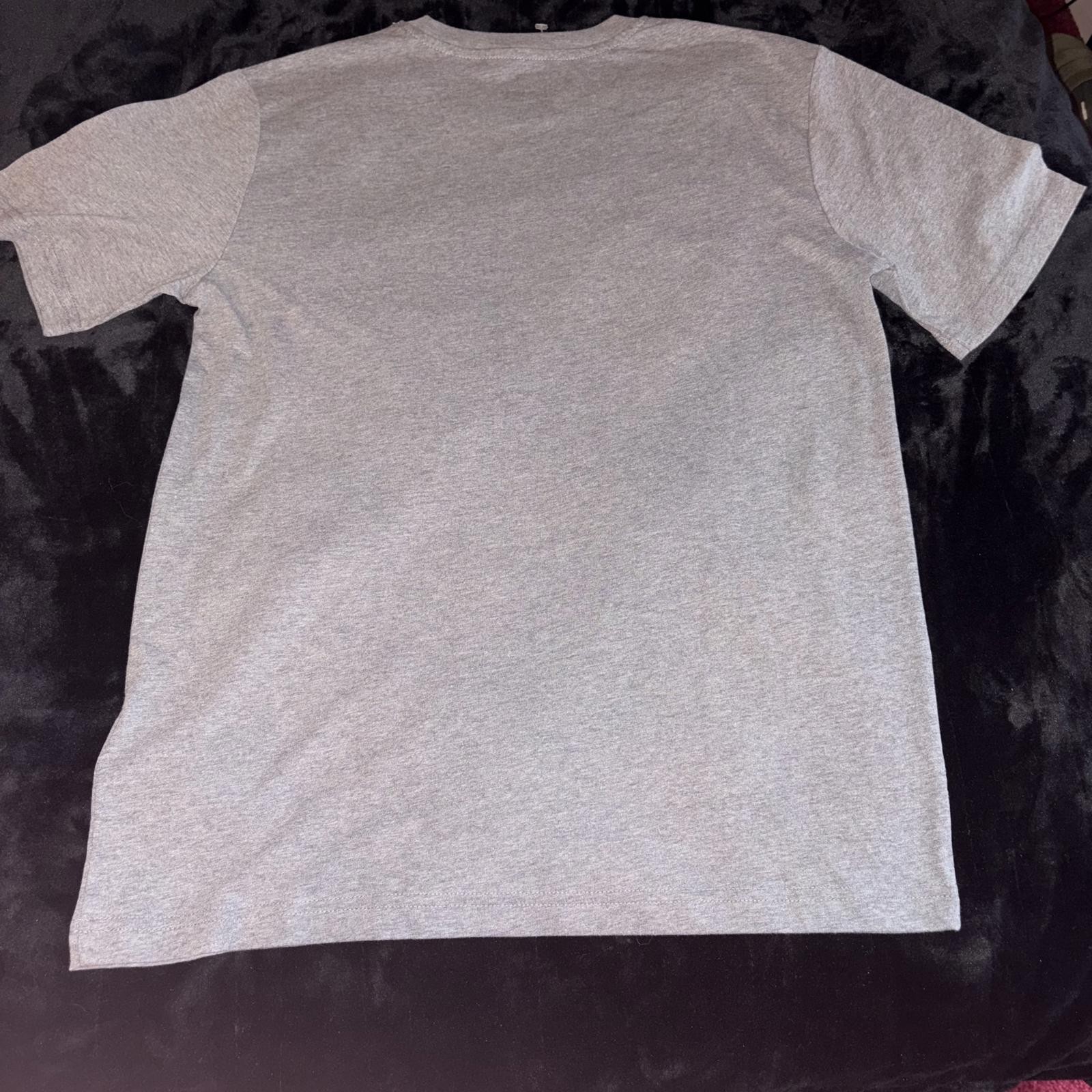 MLB Majestic Cincinnati Reds Baseball T-Shirt Men’s Medium Gray Sporty NWT