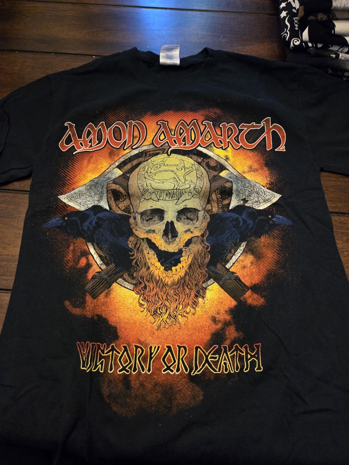 HTF Amon Amarth – Victory Or Death Official Men’s Short Sleeve T-Shirt
