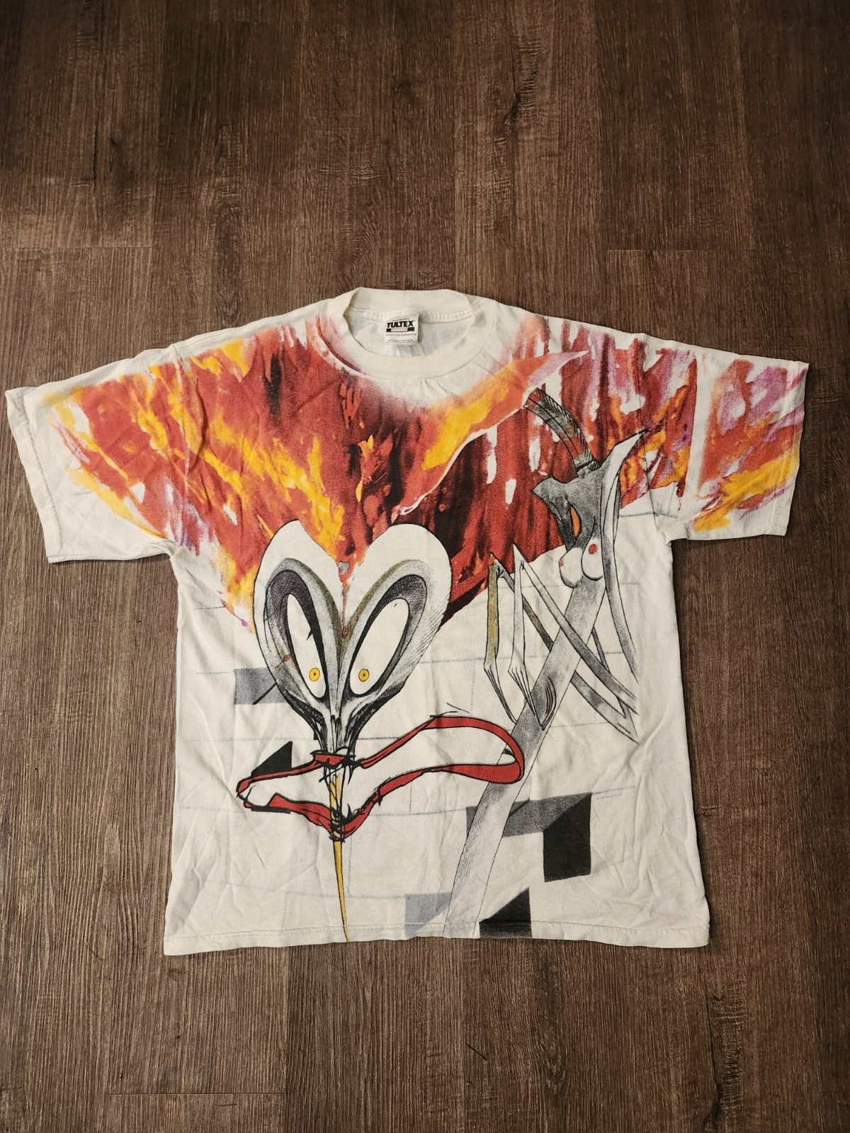 RARE Vintage 1999/1990s All Over Print (AOP) Pink Floyd The Wall Shirt L Large