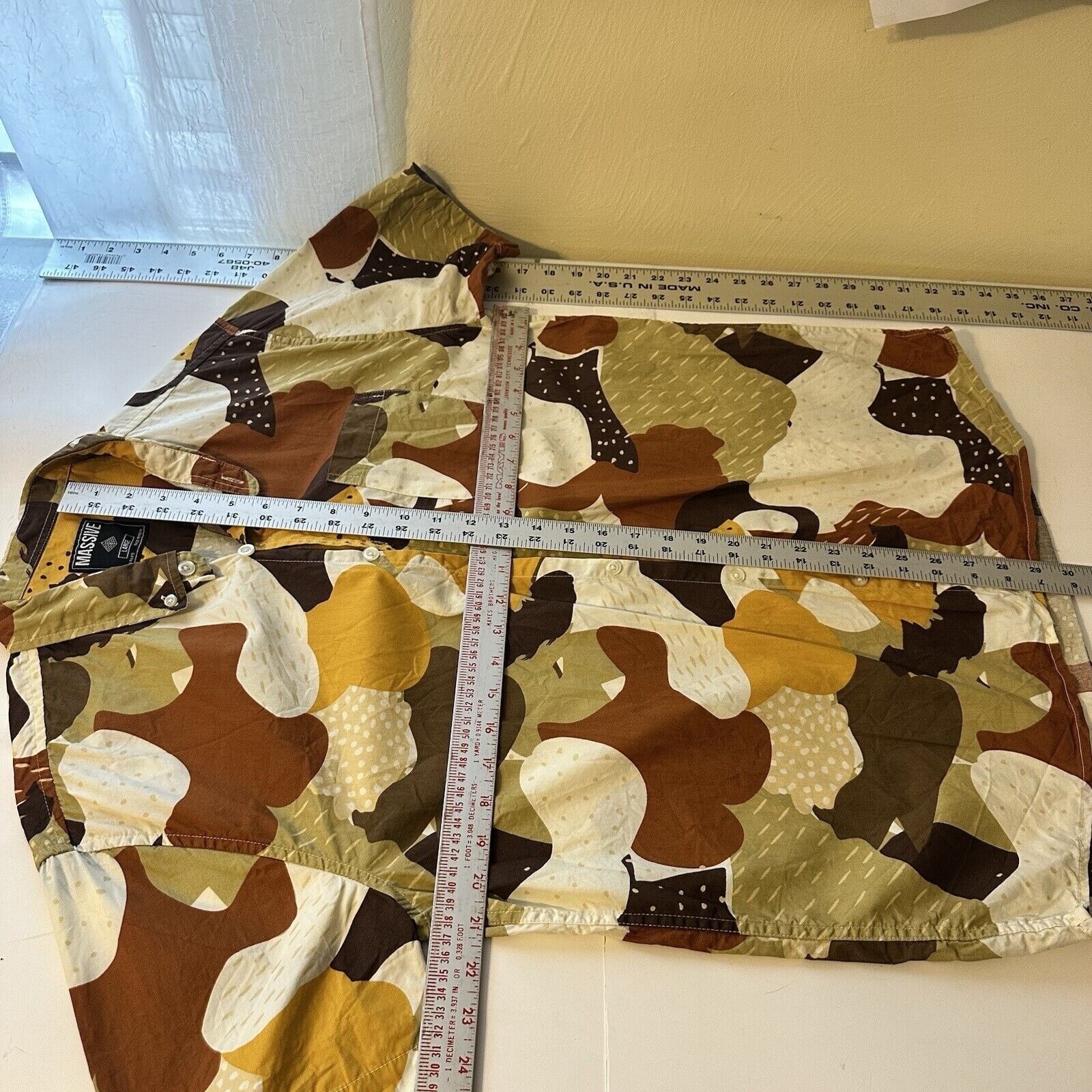 Massive The Brand Mens Retro All Over Print Brown Button Up Shirt Large Cottton