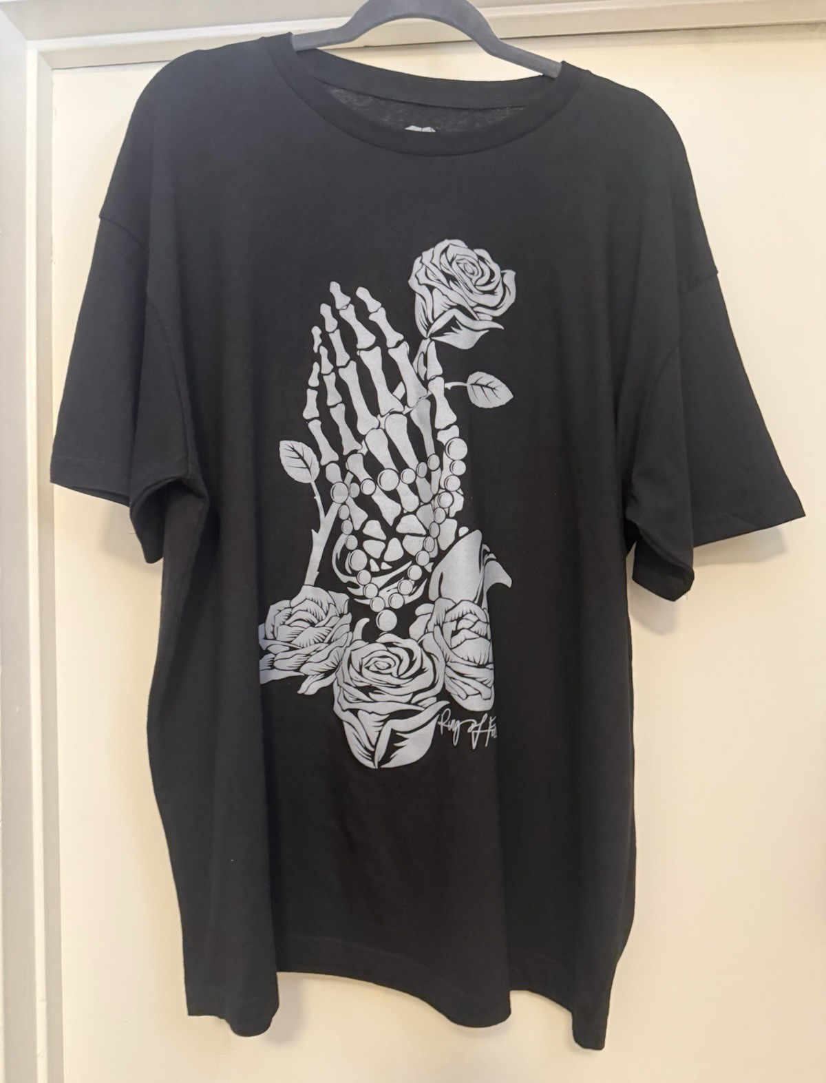 Men’s Black Crew Neck Short Sleeve Cotton Graphic Skeleton Hand T-Shirt XL