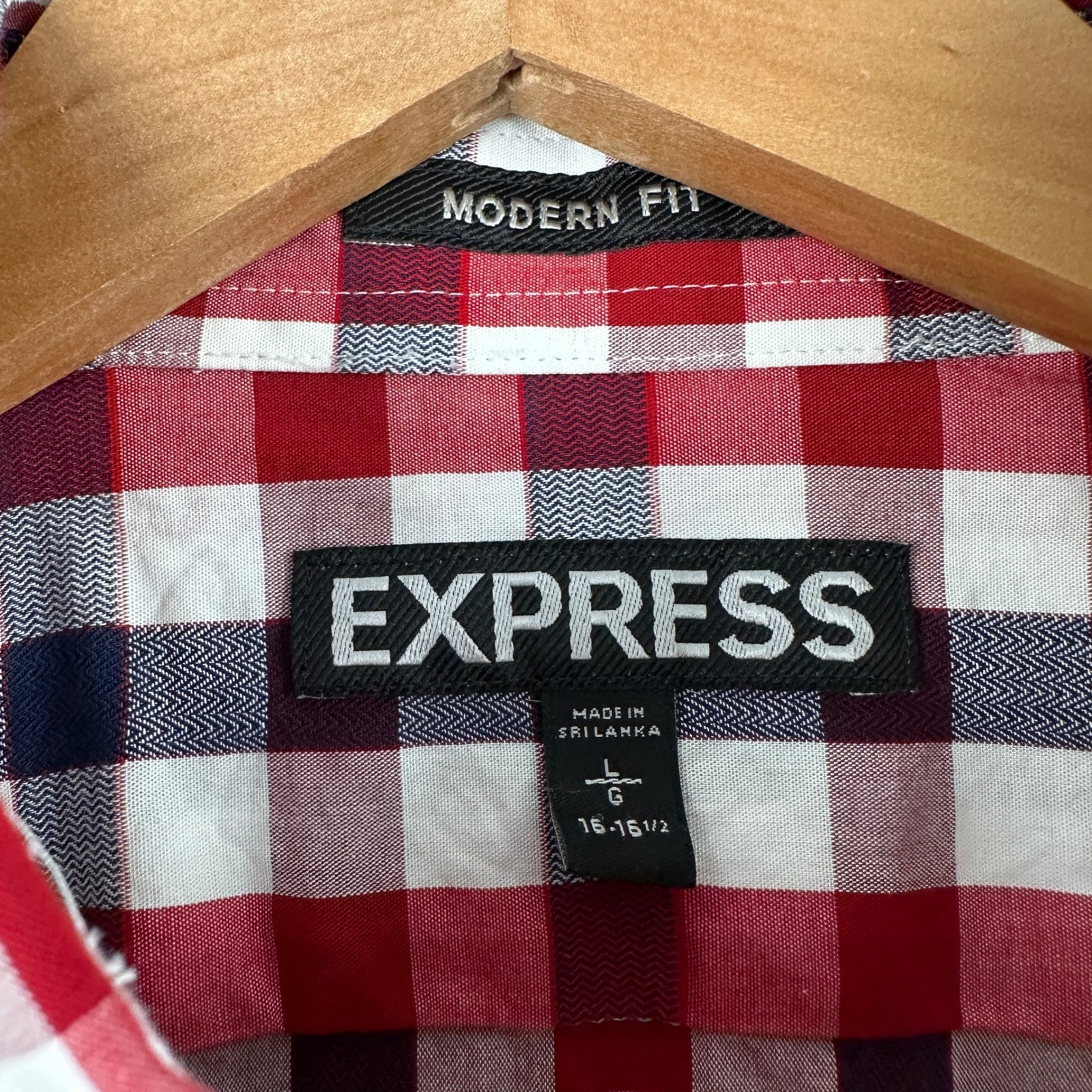 Express Button Up Mens L Red Gingham Modern Fit Plaid Long Sleeve Shirt