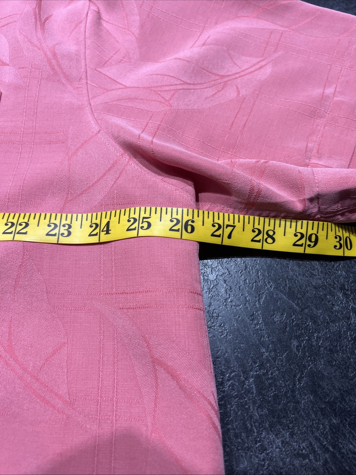 Caribbean Textured Leaf Pattern Coral Pink Short Sleeve Button Shirt Mens Sz XL