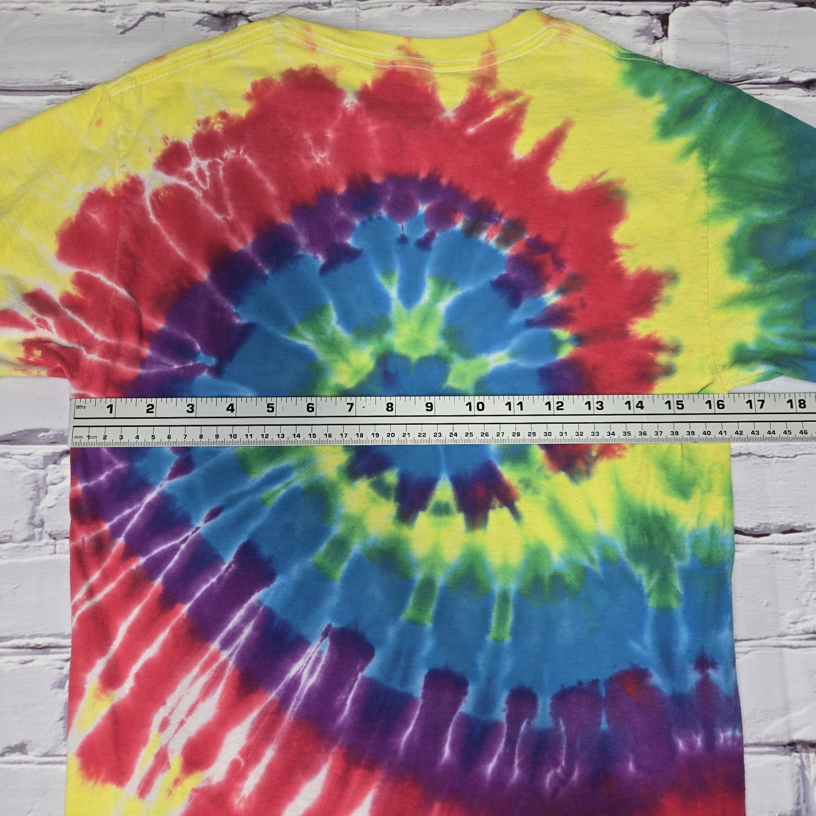 Grateful Dead Men’s Small Skeleton & Roses Tie Dye S/S Graphic T-Shirt Tee