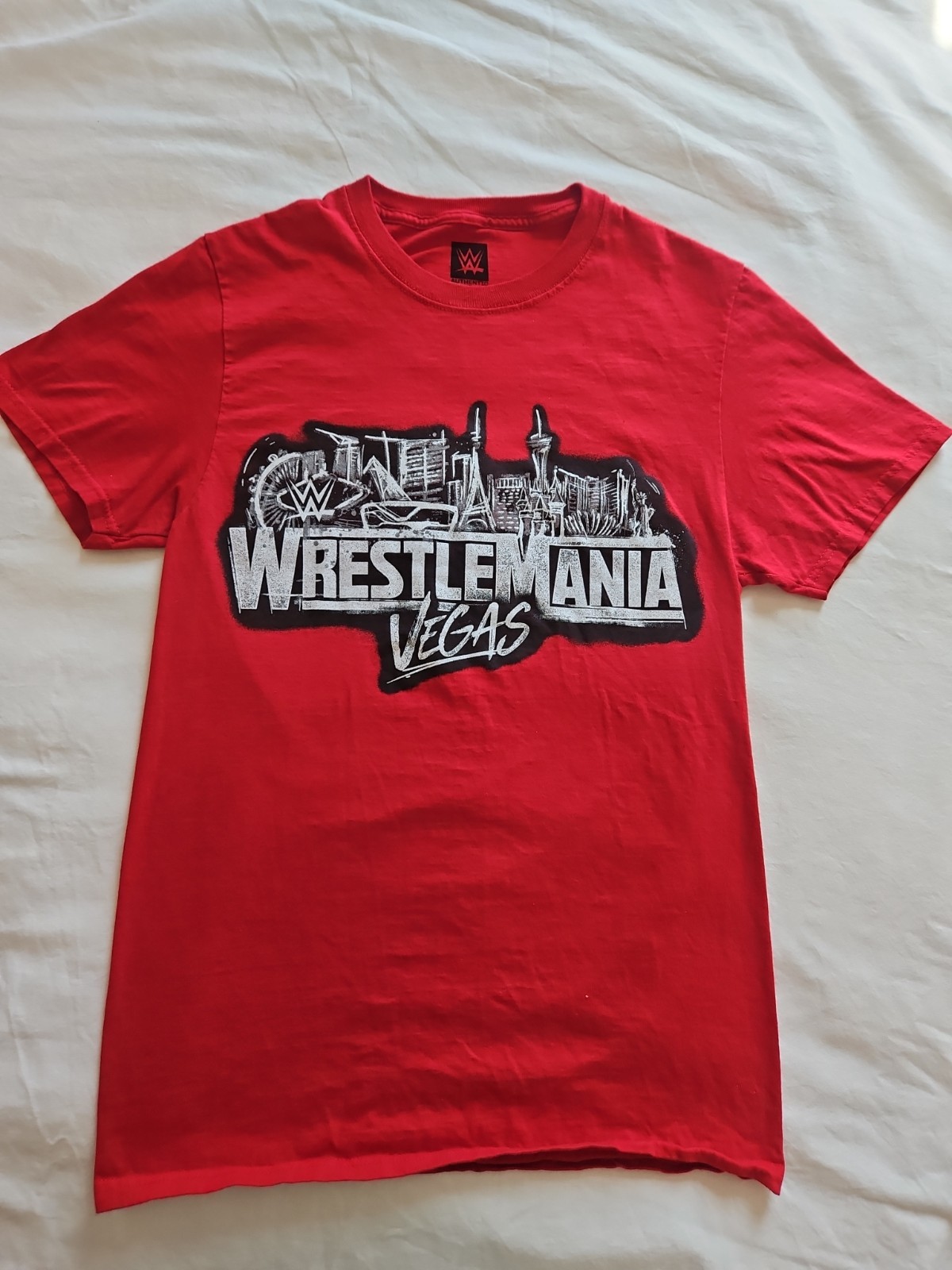 WWE WrestleMania Vegas Retail Staff Red Men’s Regular T-Shirt Size Small