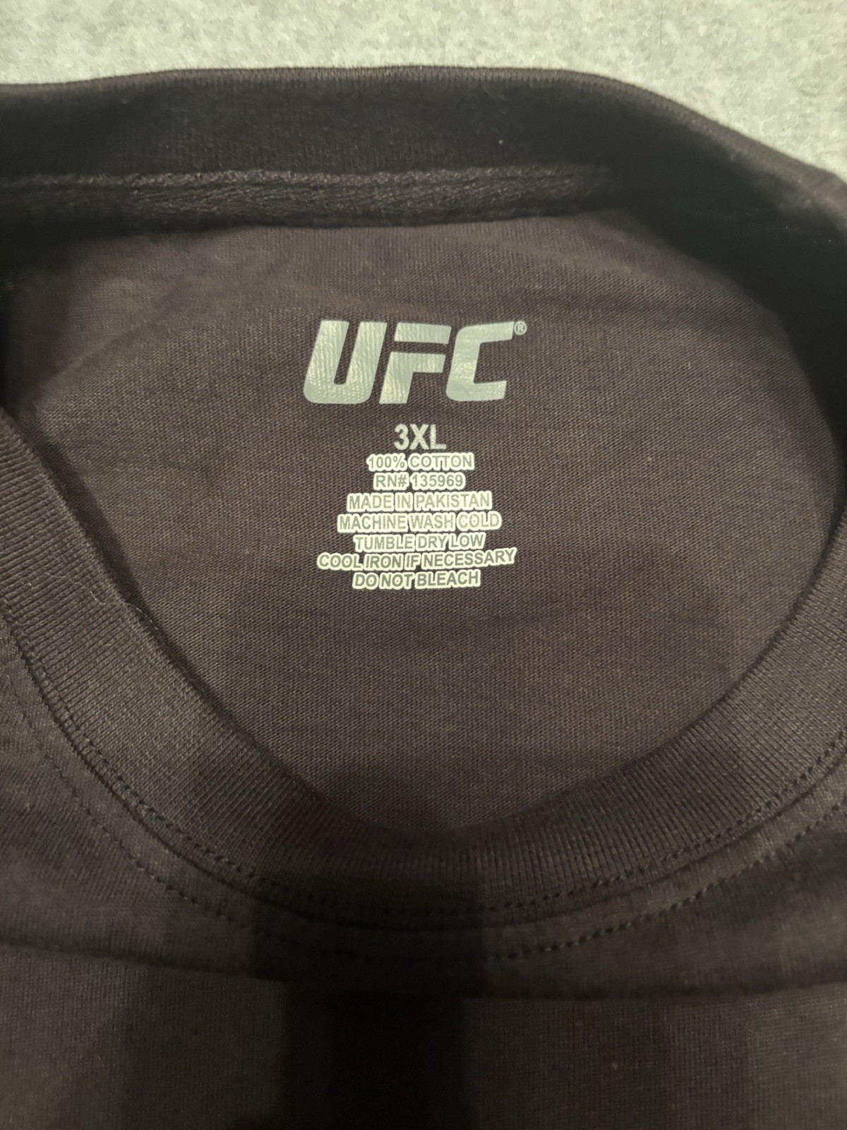 UFC T-Shirt Men’s 3XL Black Long Sleeve Customizable Blank Crew Neck NWOT